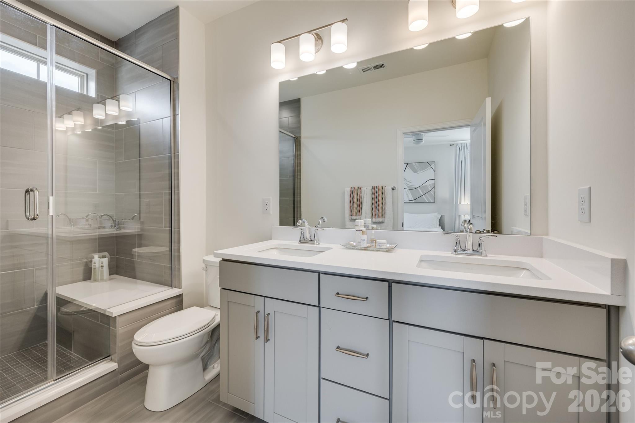 400 Simeon Drive — Charlotte