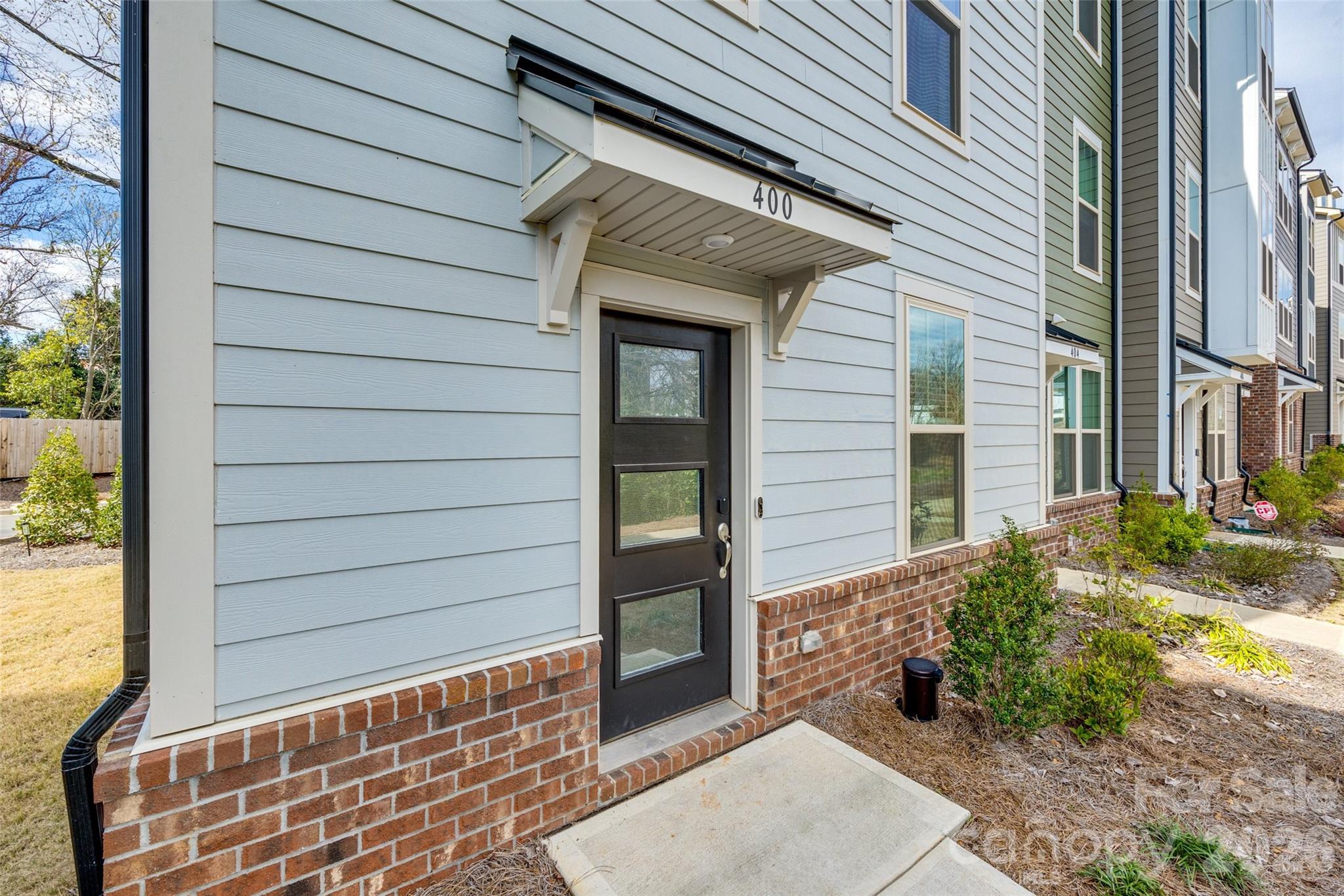 400 Simeon Drive — Charlotte