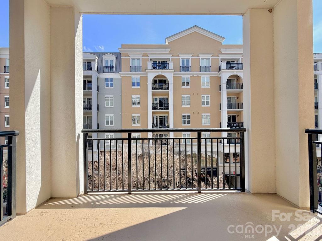 4620 Piedmont Row Drive #410 — Charlotte