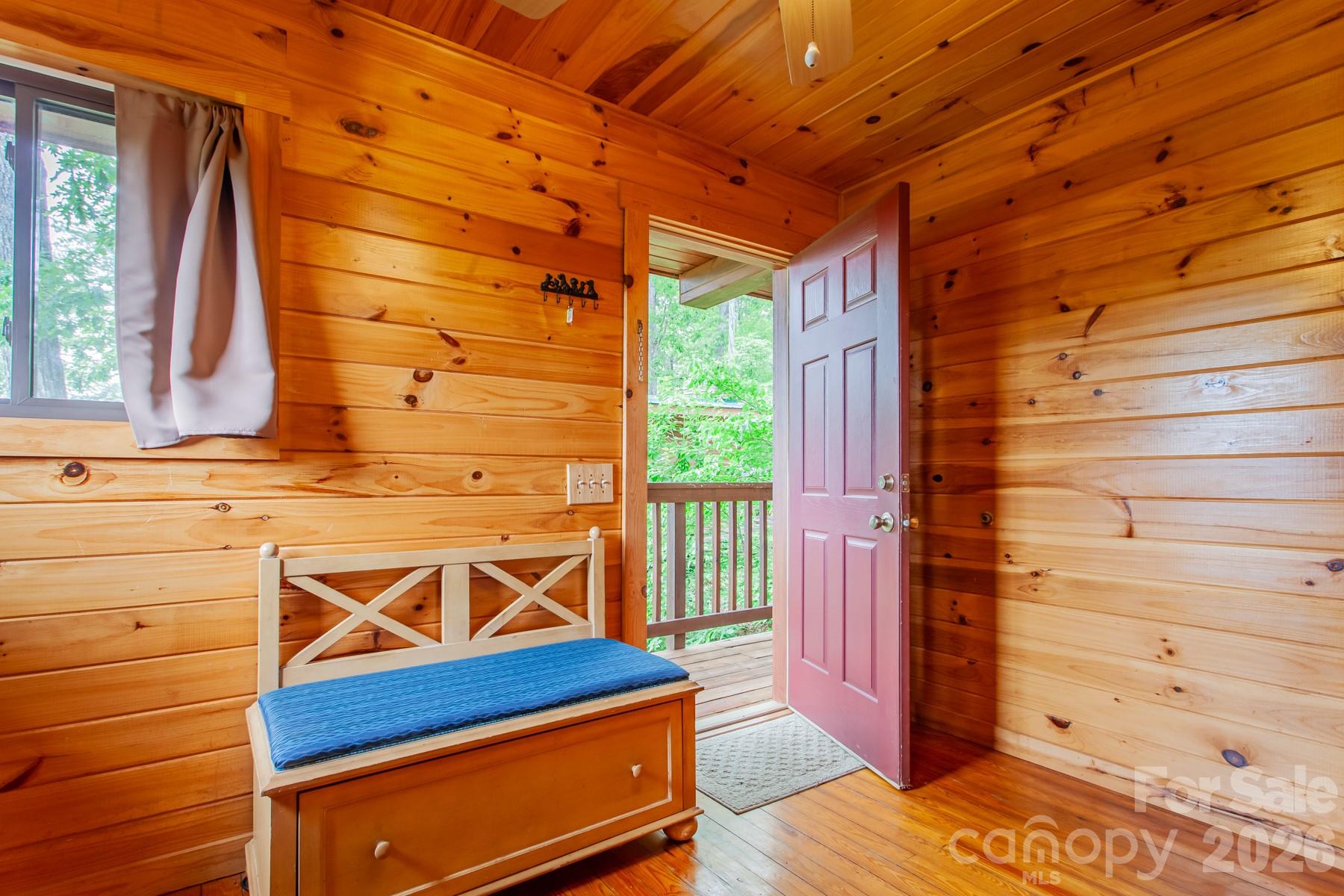 307 Blue Ridge Parkway — Bryson City