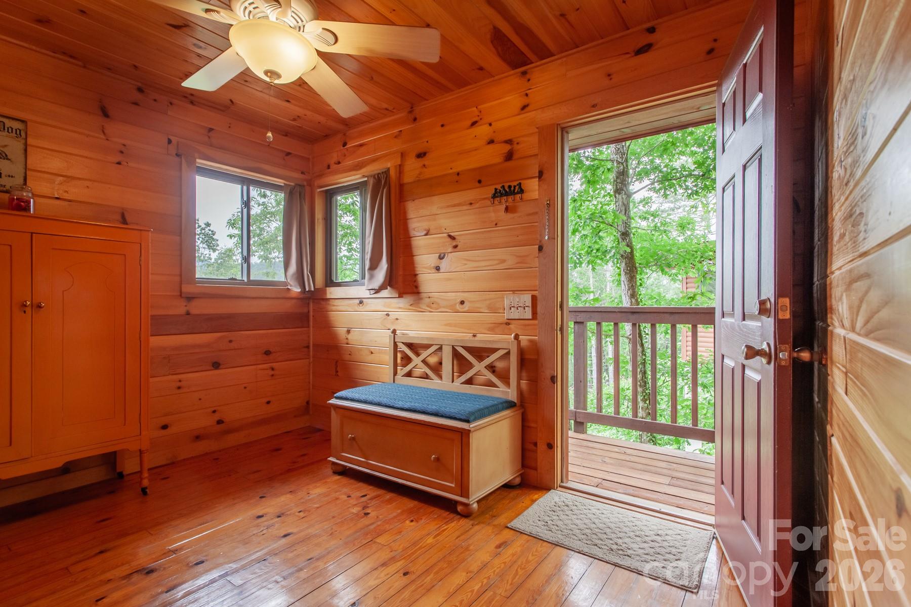 307 Blue Ridge Parkway — Bryson City