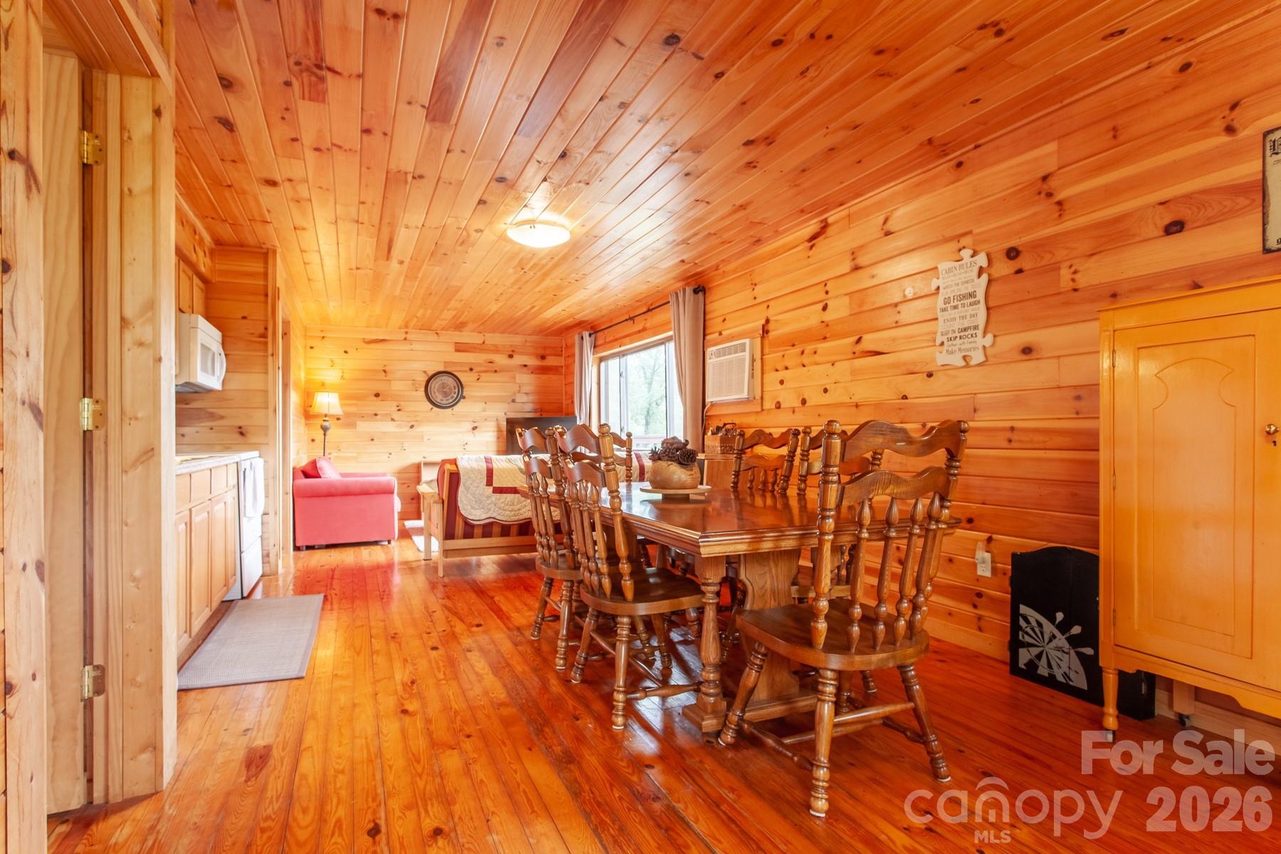 307 Blue Ridge Parkway — Bryson City