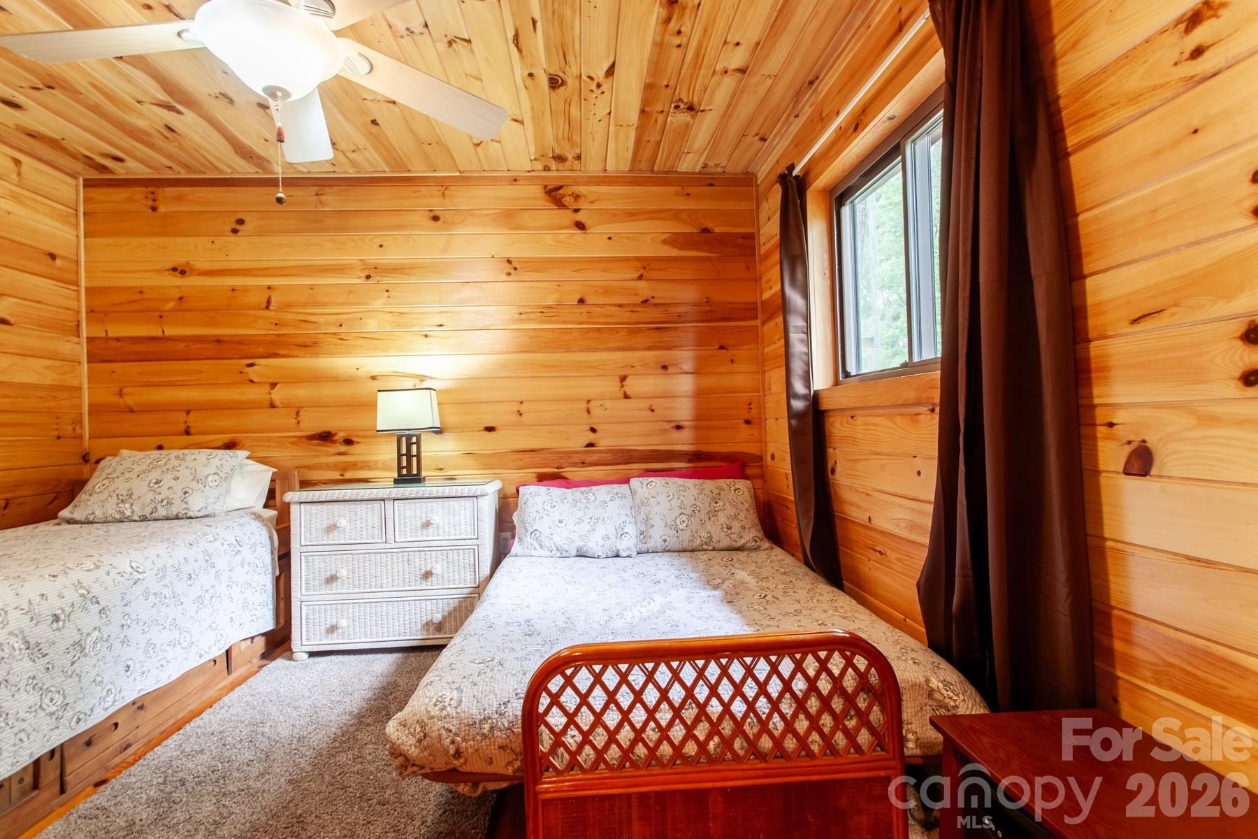 307 Blue Ridge Parkway — Bryson City