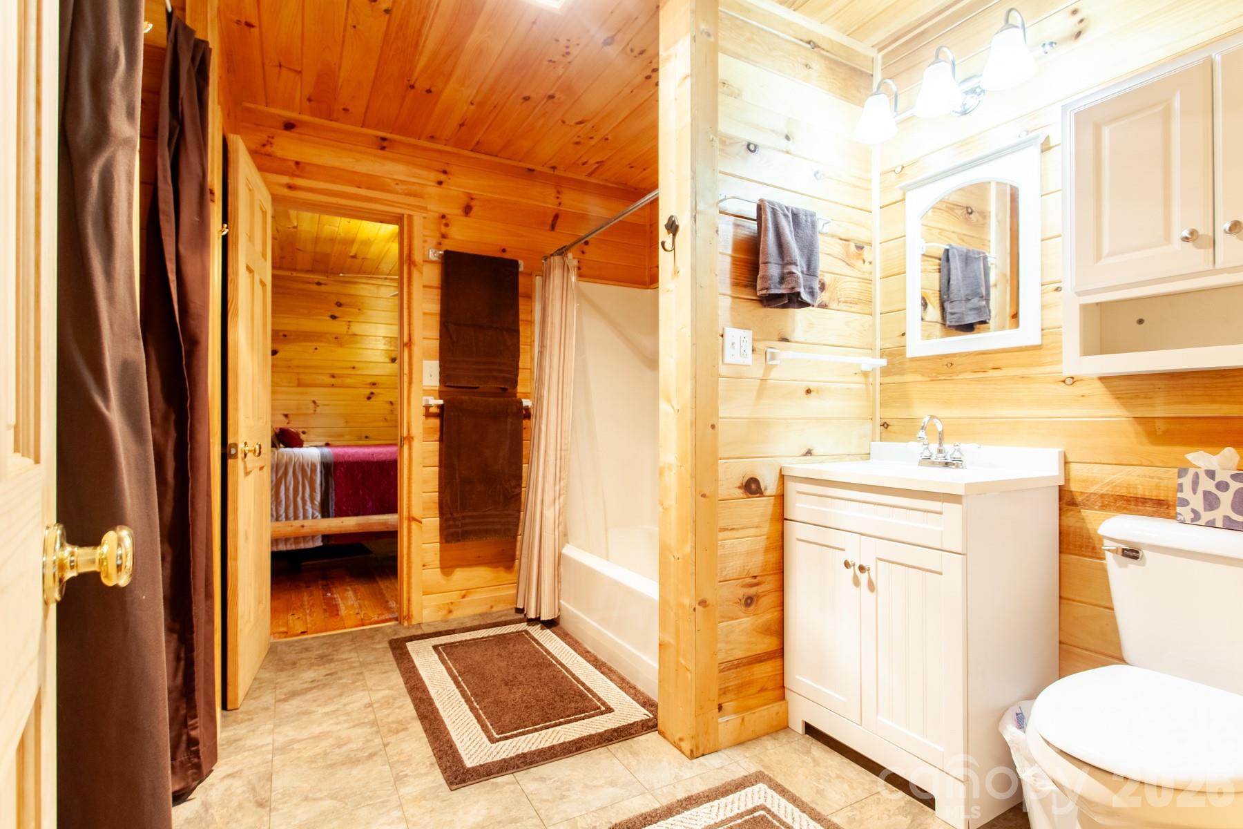 307 Blue Ridge Parkway — Bryson City