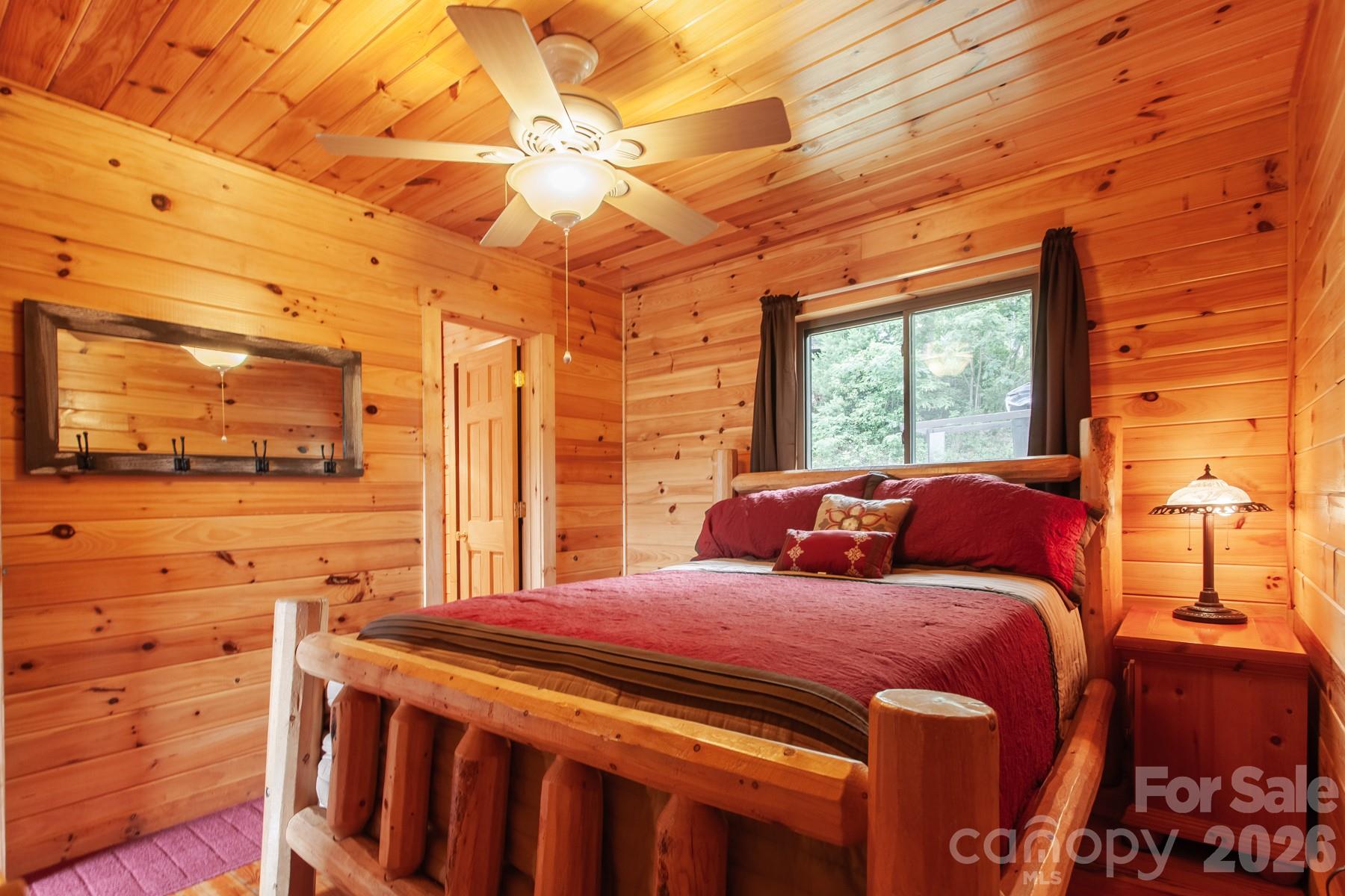 307 Blue Ridge Parkway — Bryson City