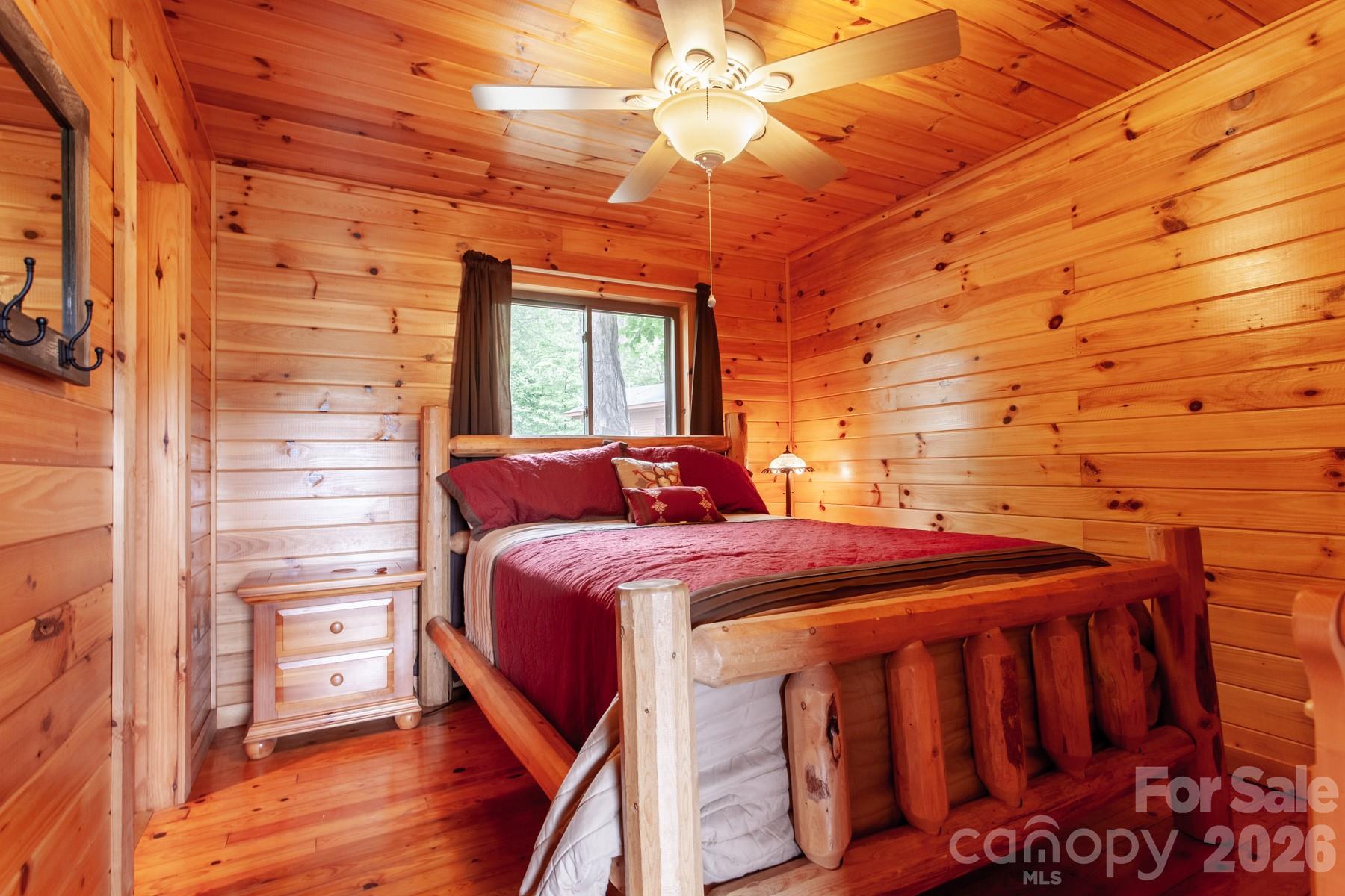 307 Blue Ridge Parkway — Bryson City