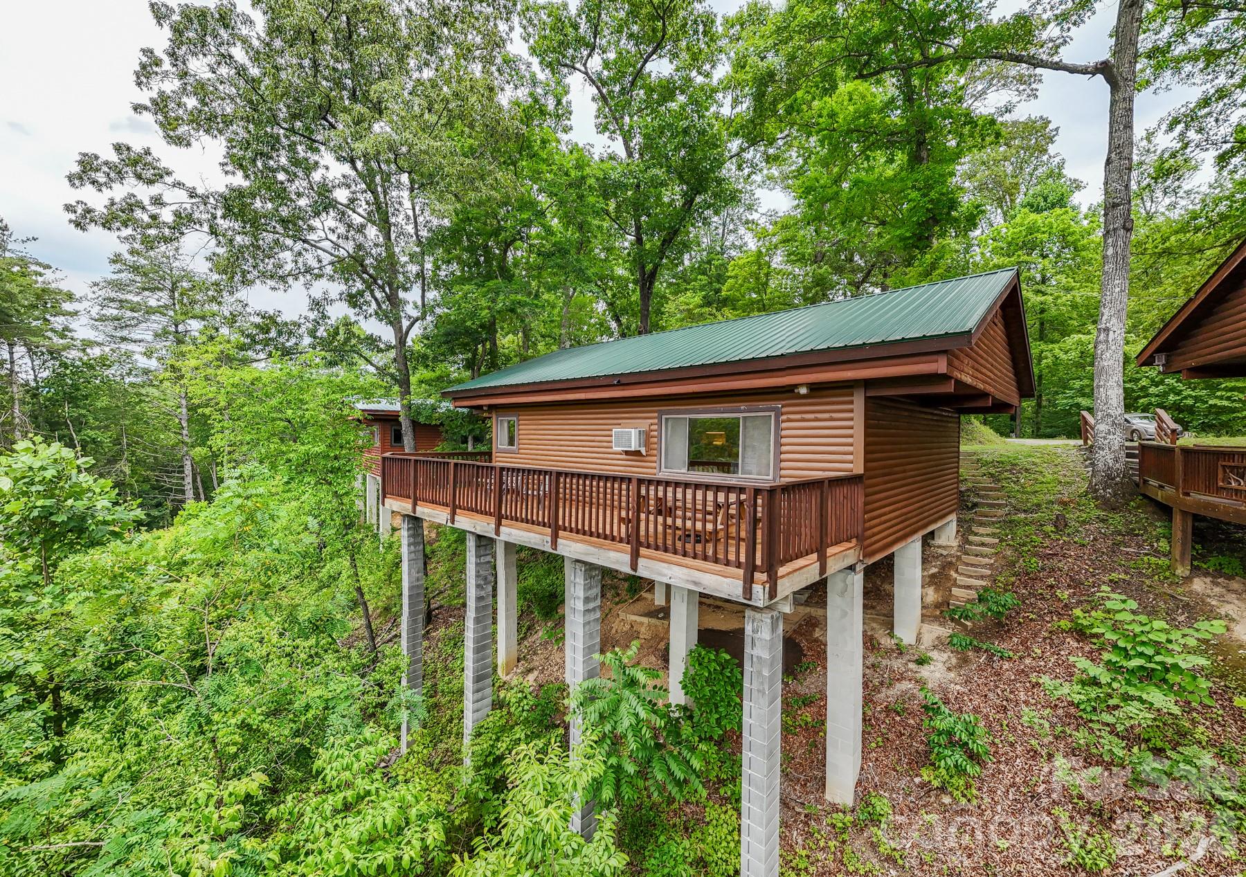 307 Blue Ridge Parkway — Bryson City