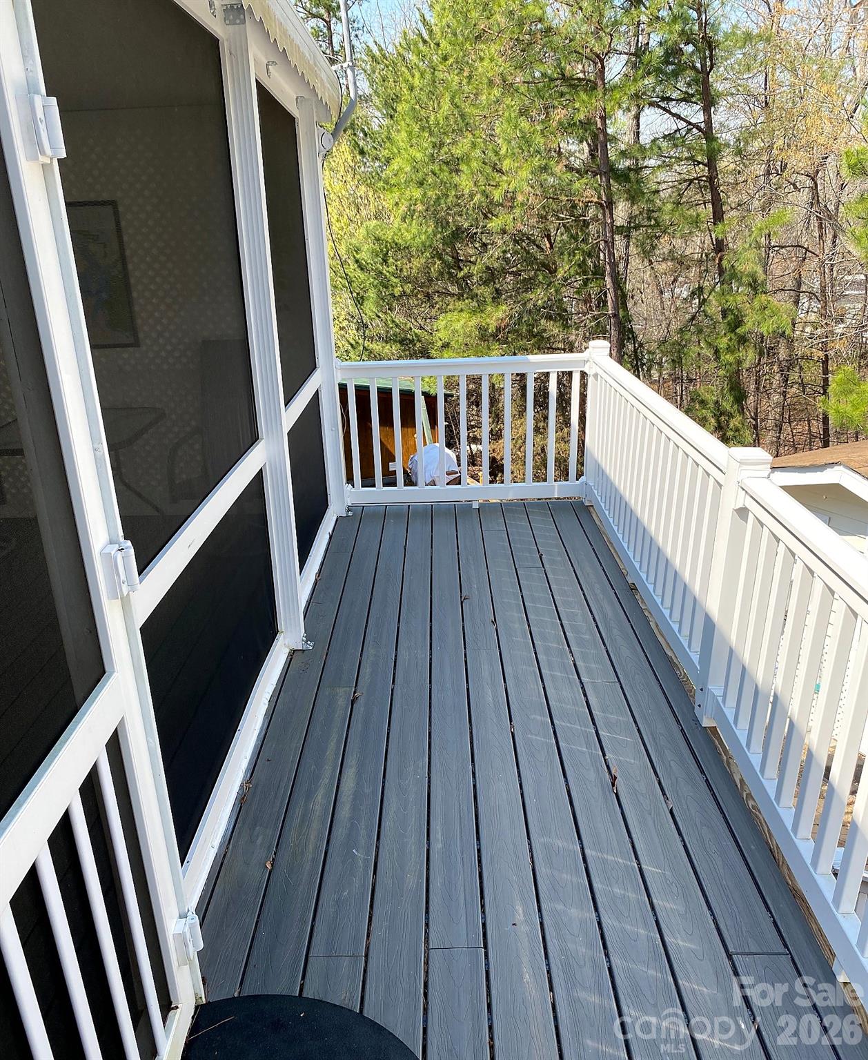 118 Eagle Drive — New London