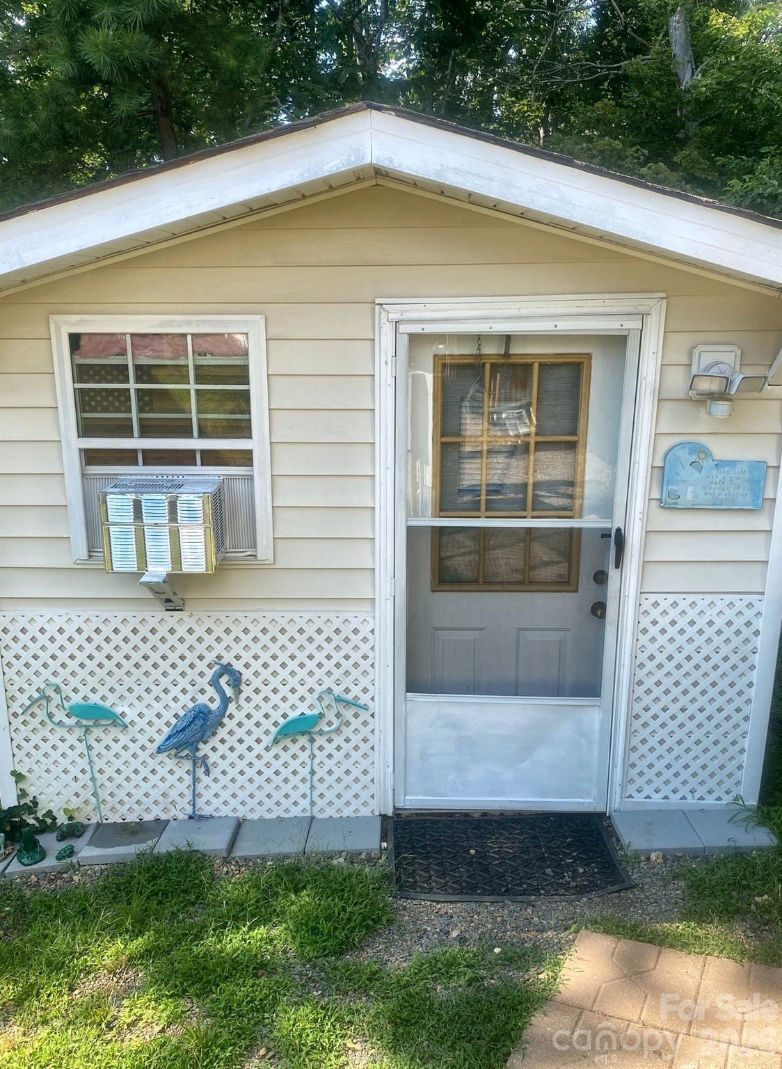 118 Eagle Drive — New London