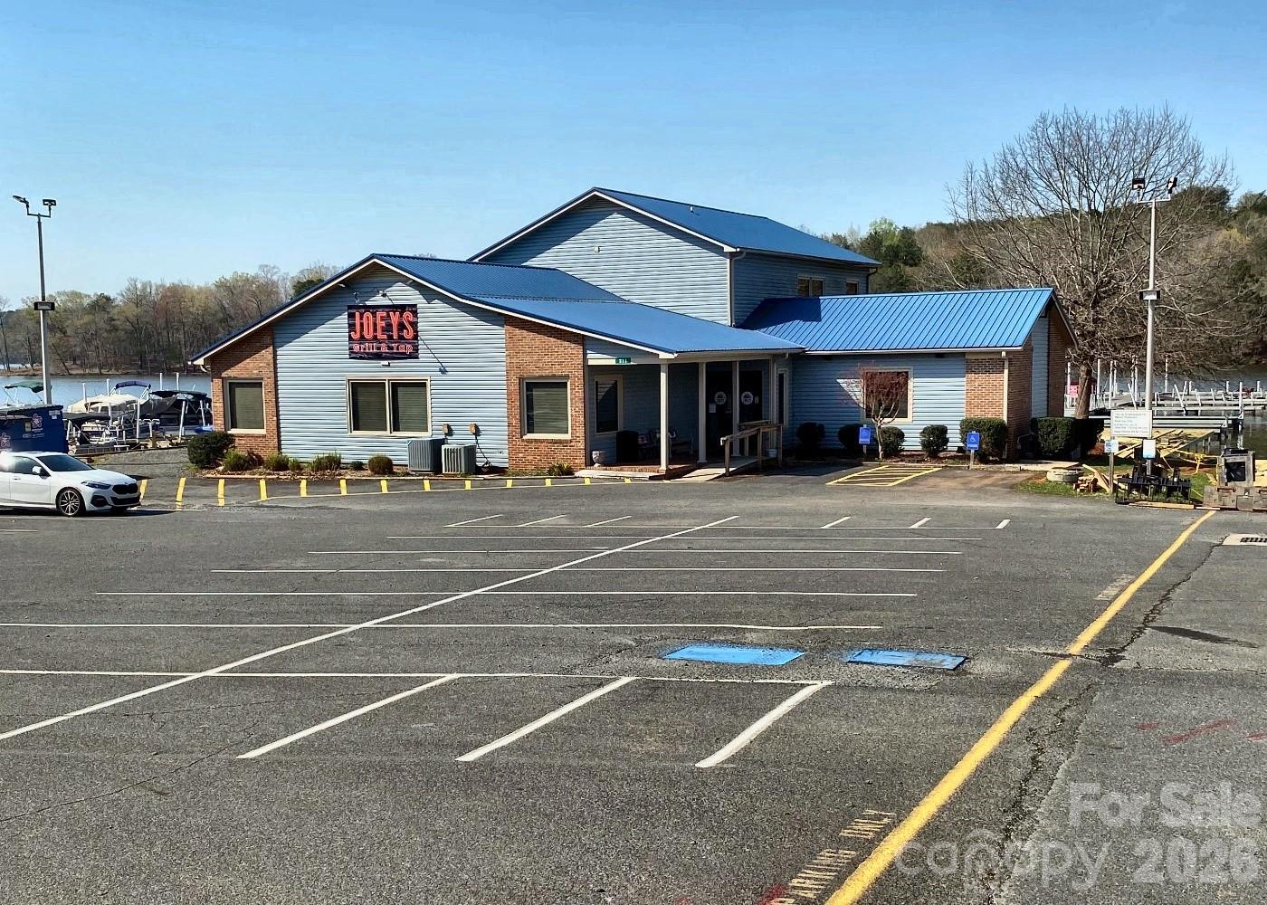 118 Eagle Drive — New London