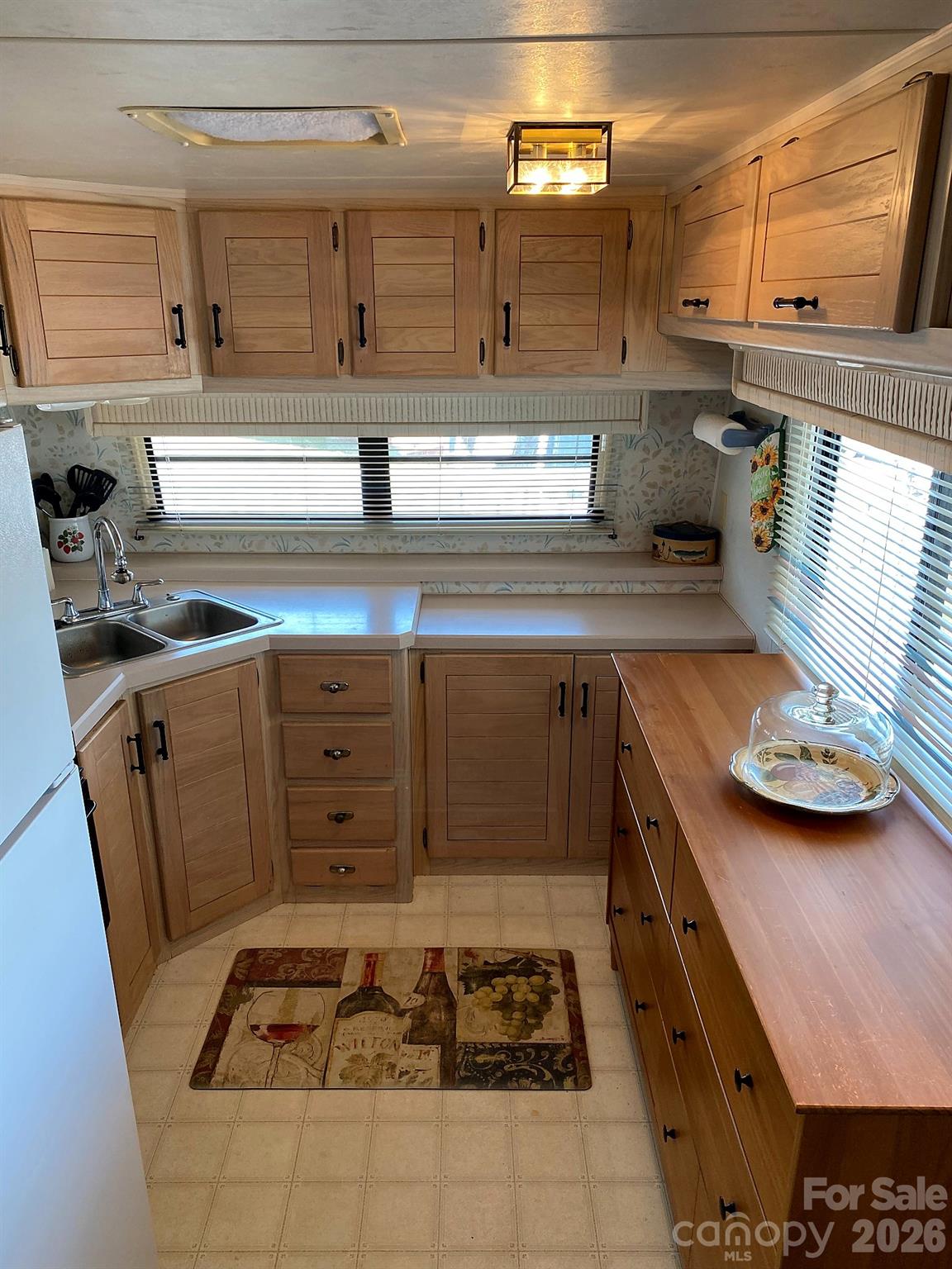 118 Eagle Drive — New London