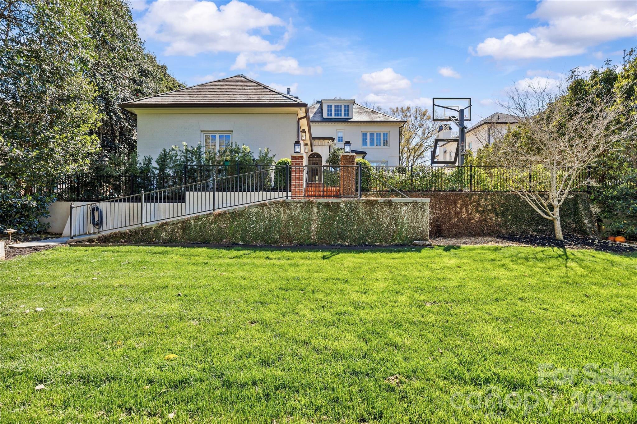 2031 Hastings Drive — Charlotte