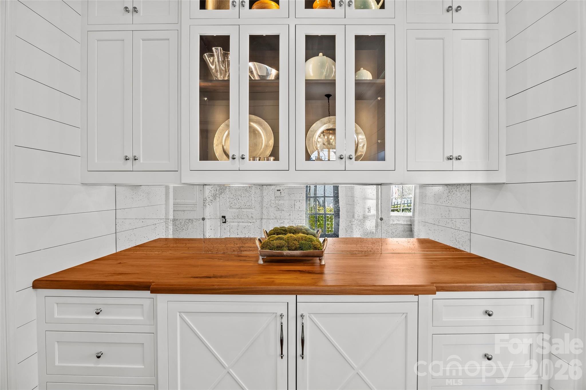 2031 Hastings Drive — Charlotte