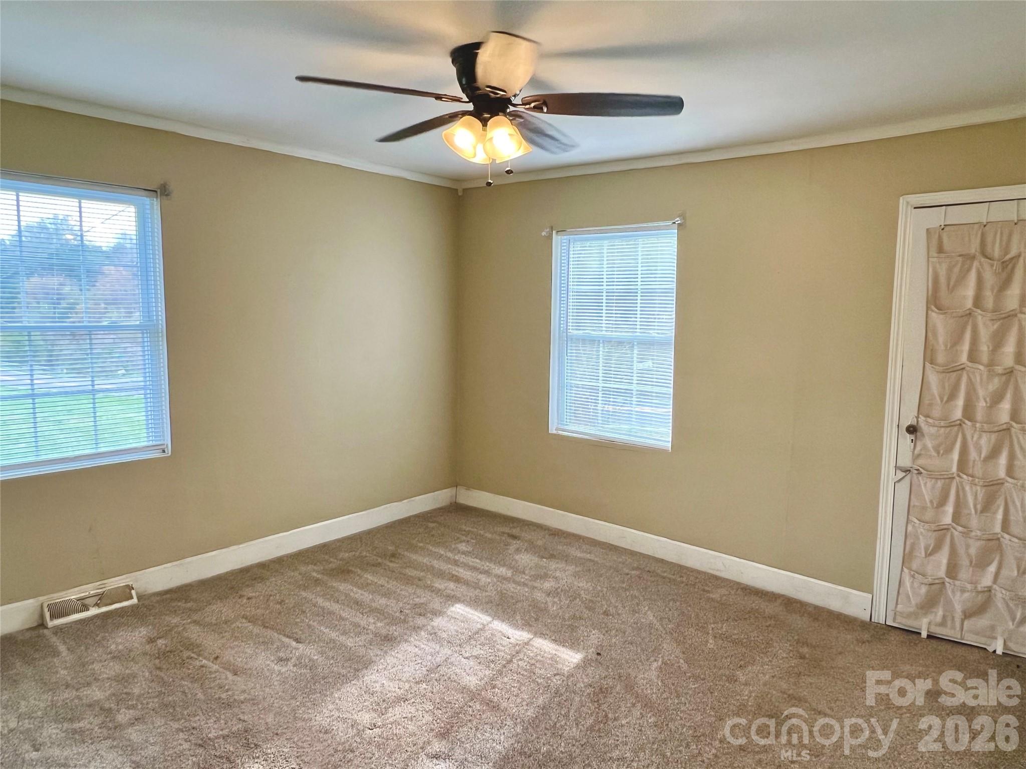 4264 NC 10 Highway W — Hickory