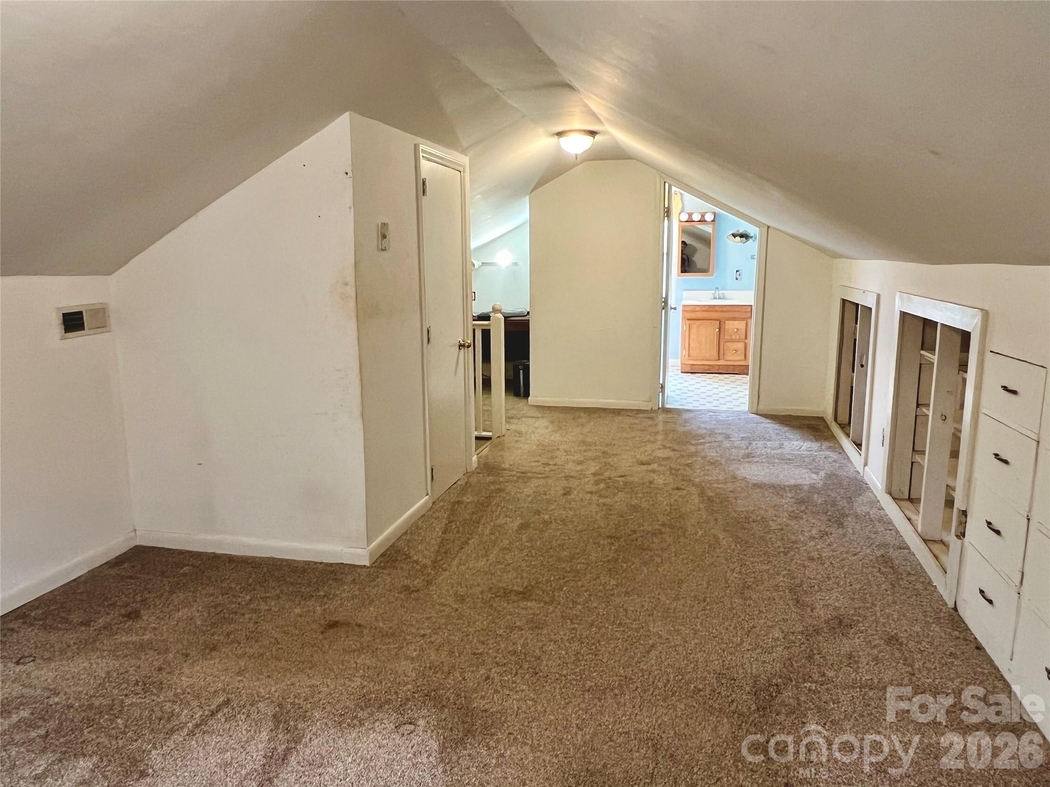 4264 NC 10 Highway W — Hickory