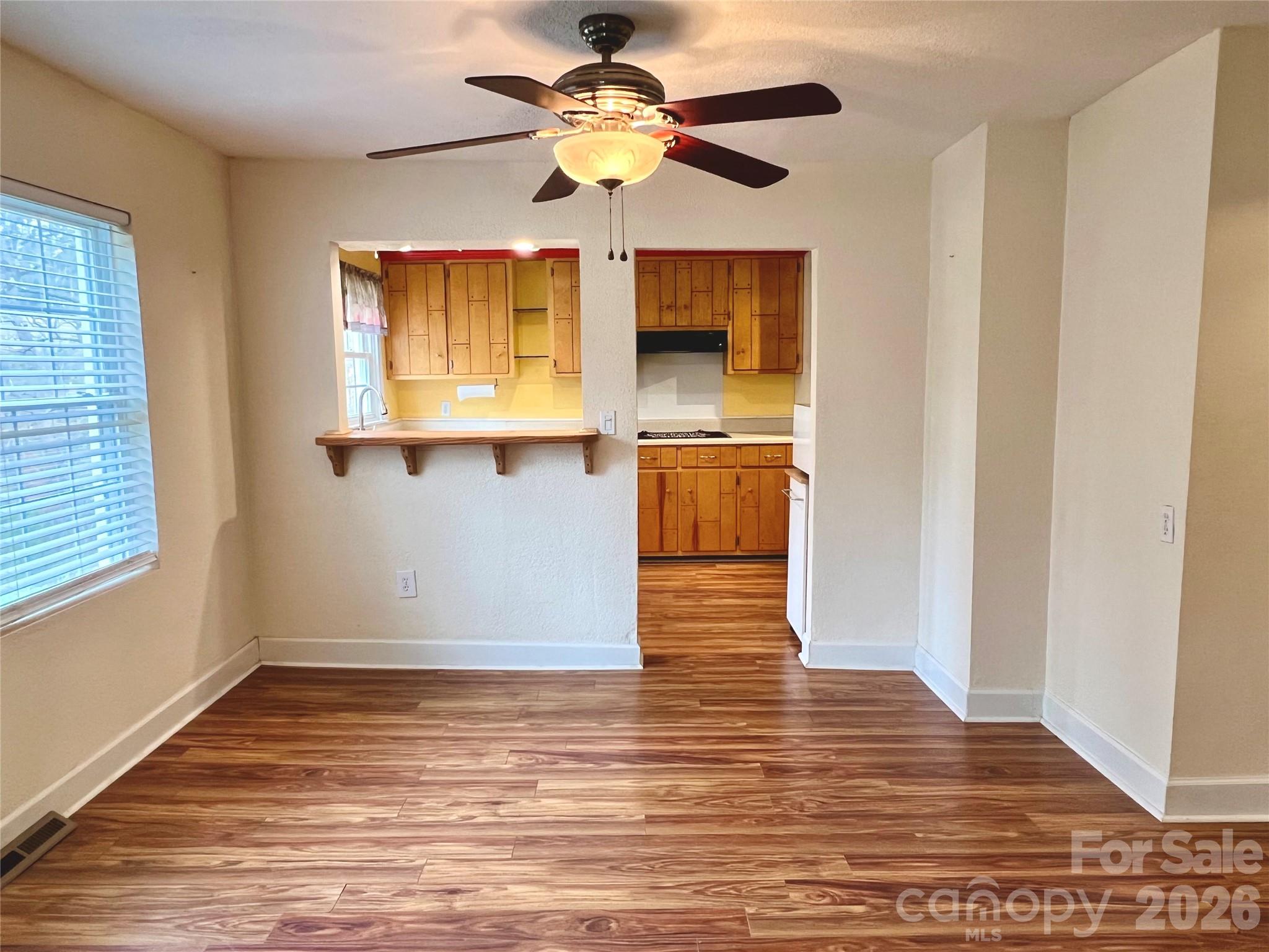 4264 NC 10 Highway W — Hickory