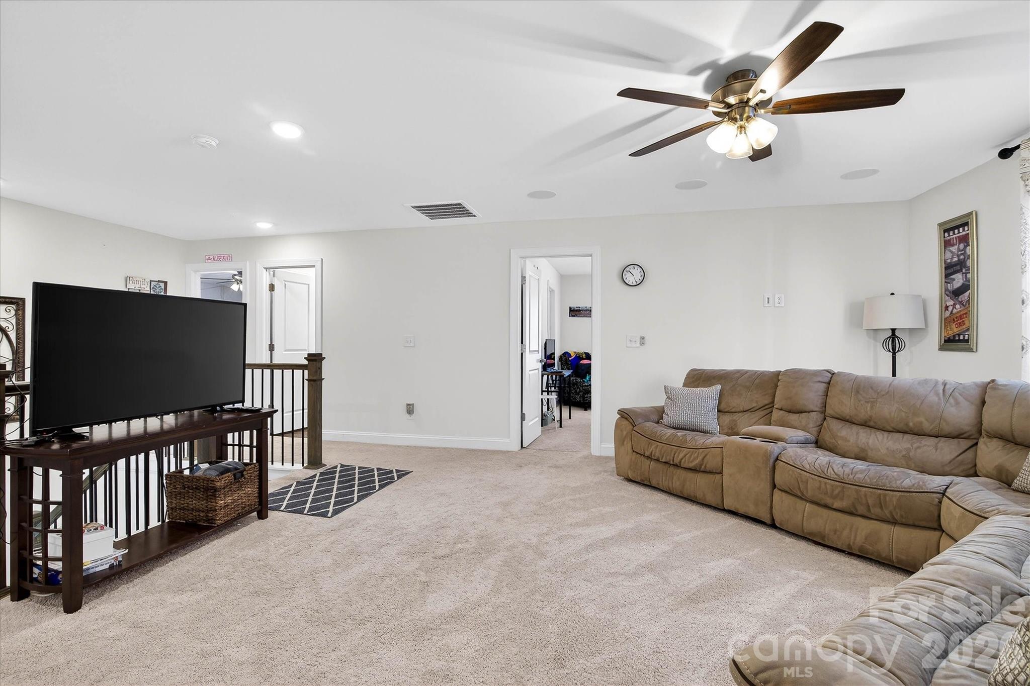 5516 Verona Road — Charlotte
