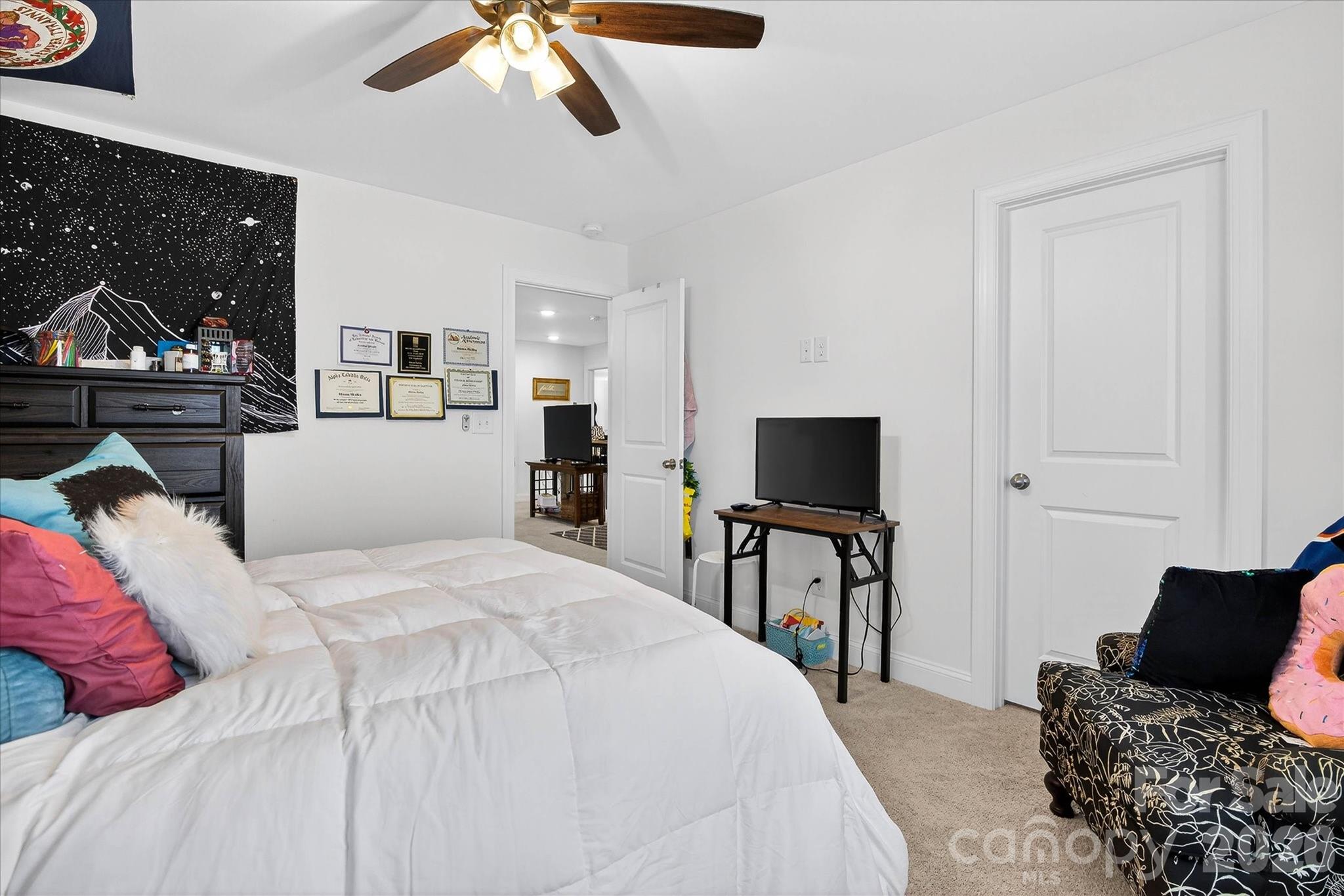 5516 Verona Road — Charlotte