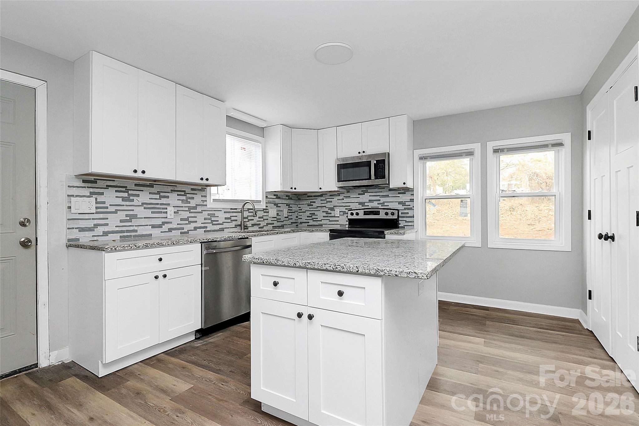 55 Dunn Street — Belmont