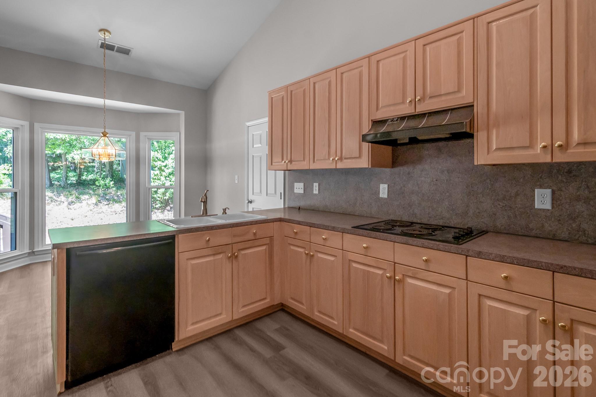10713 Ridge Acres Road — Charlotte