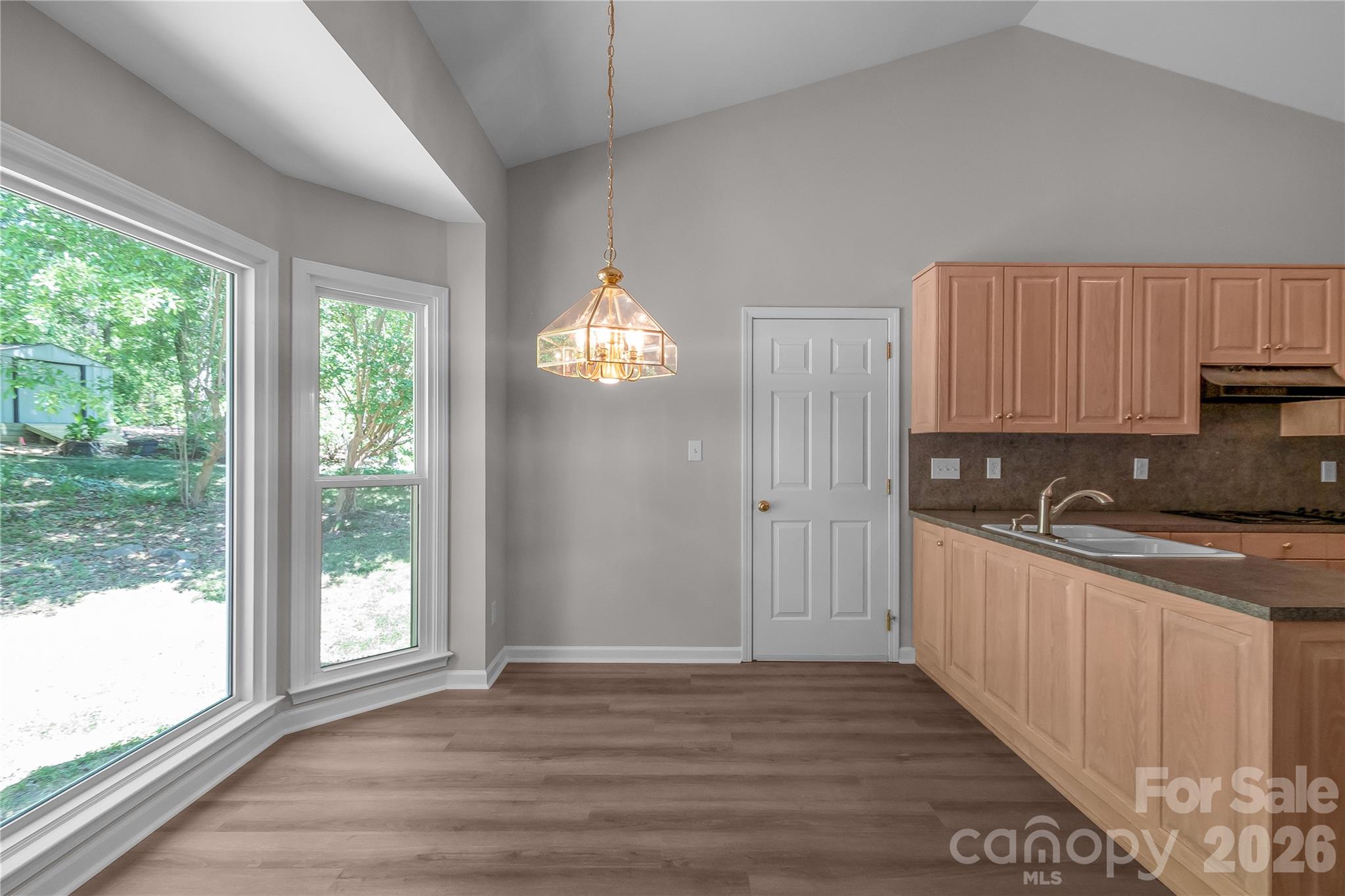 10713 Ridge Acres Road — Charlotte