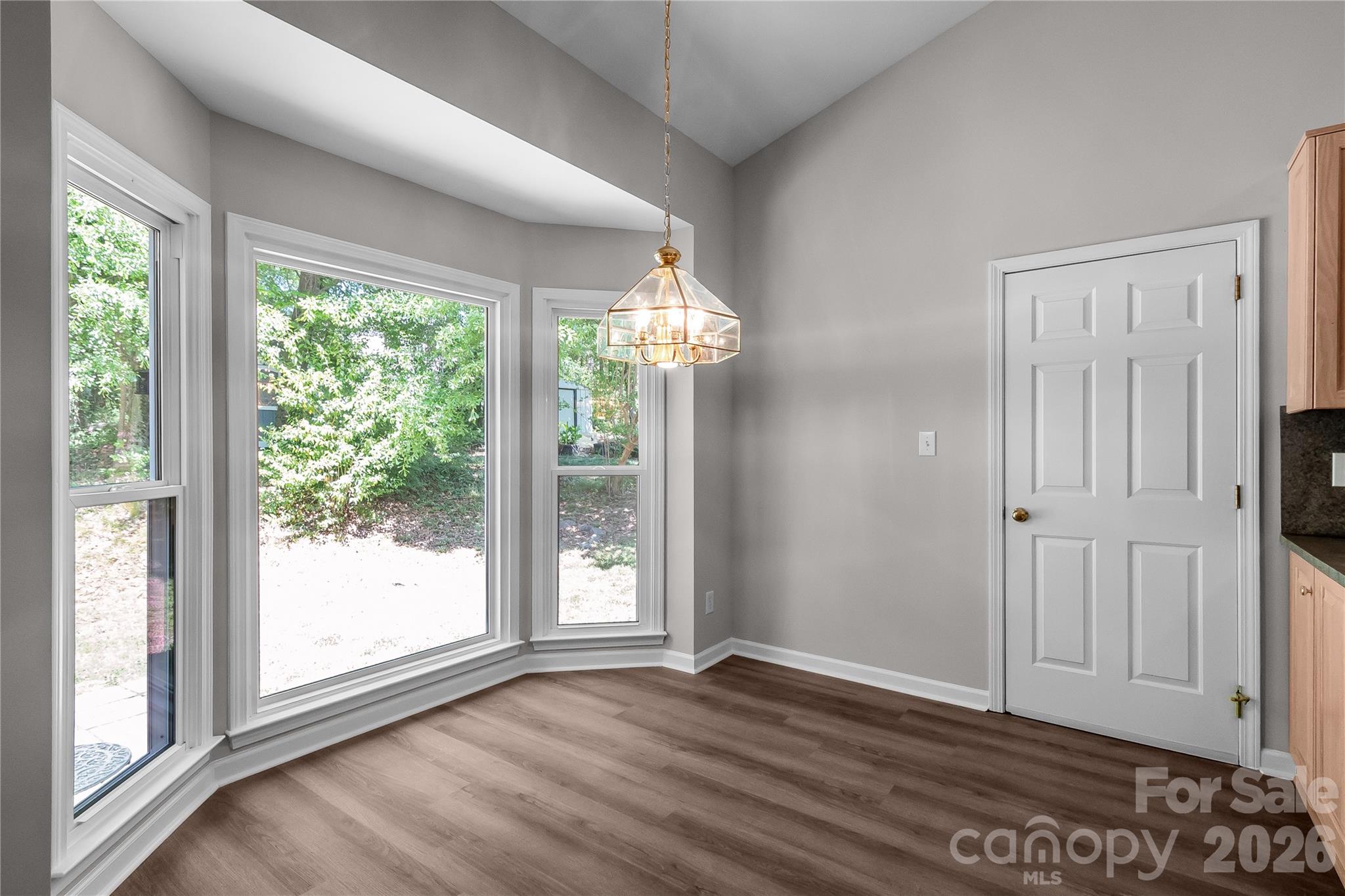10713 Ridge Acres Road — Charlotte