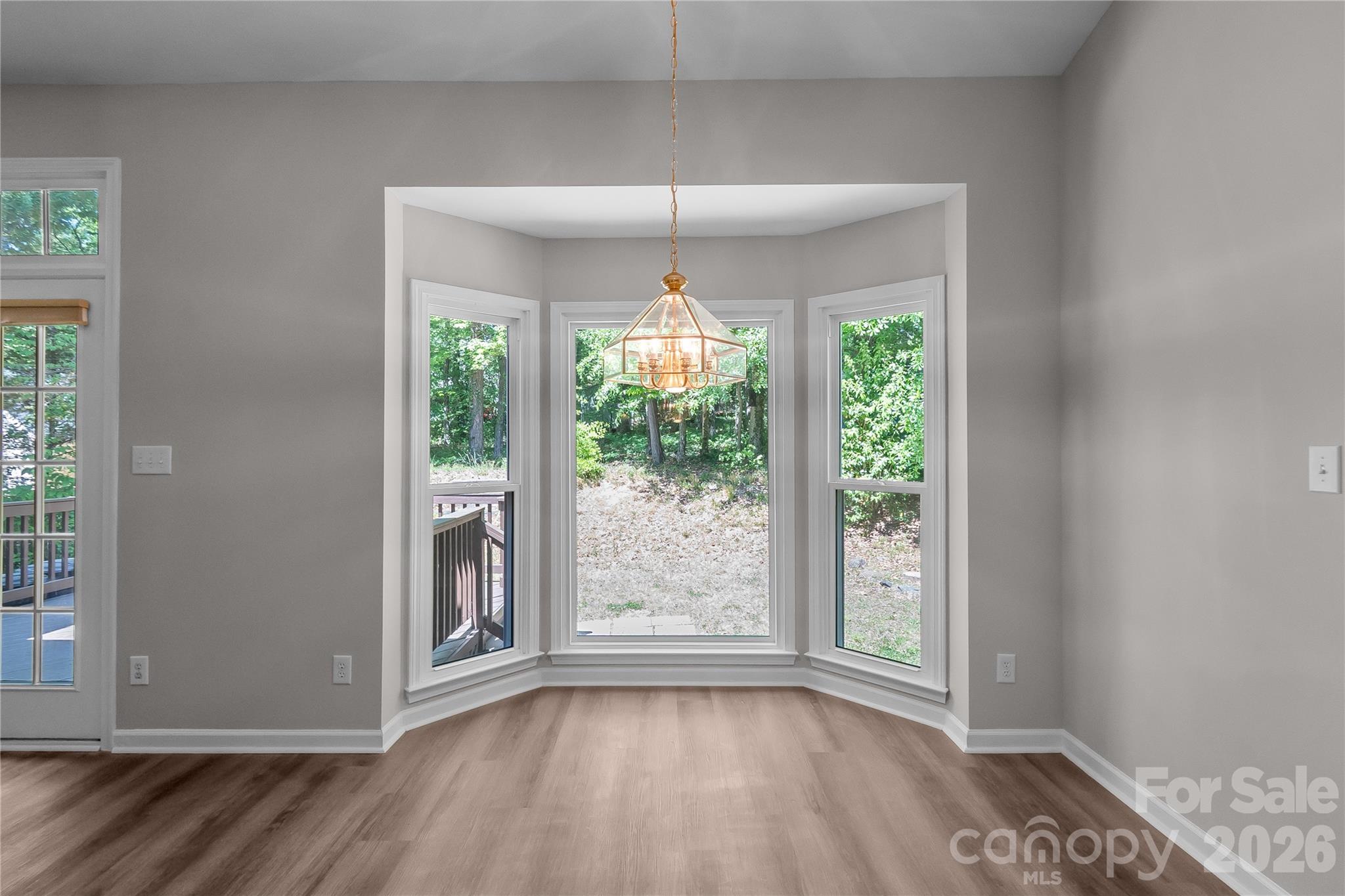 10713 Ridge Acres Road — Charlotte