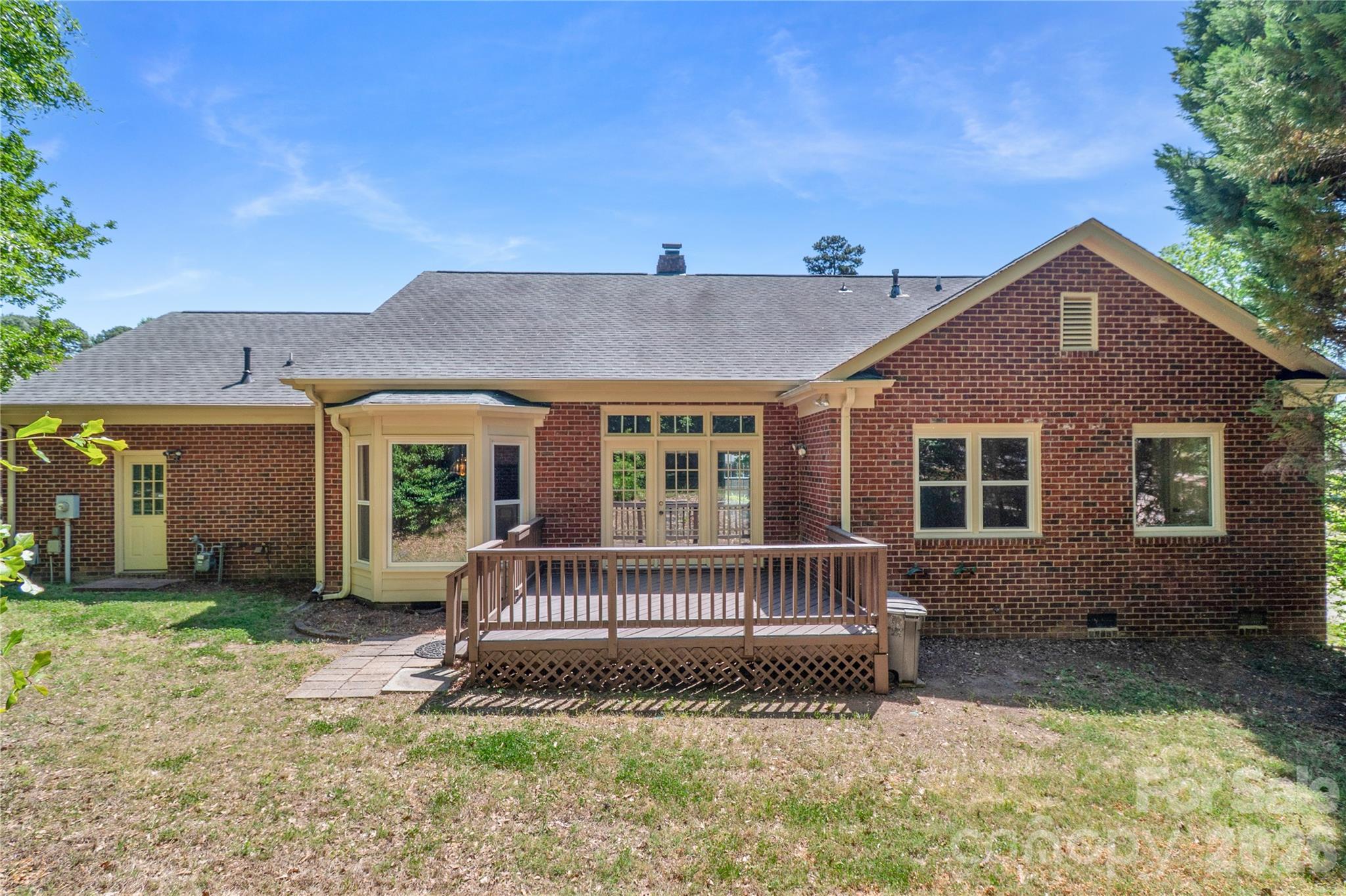 10713 Ridge Acres Road — Charlotte