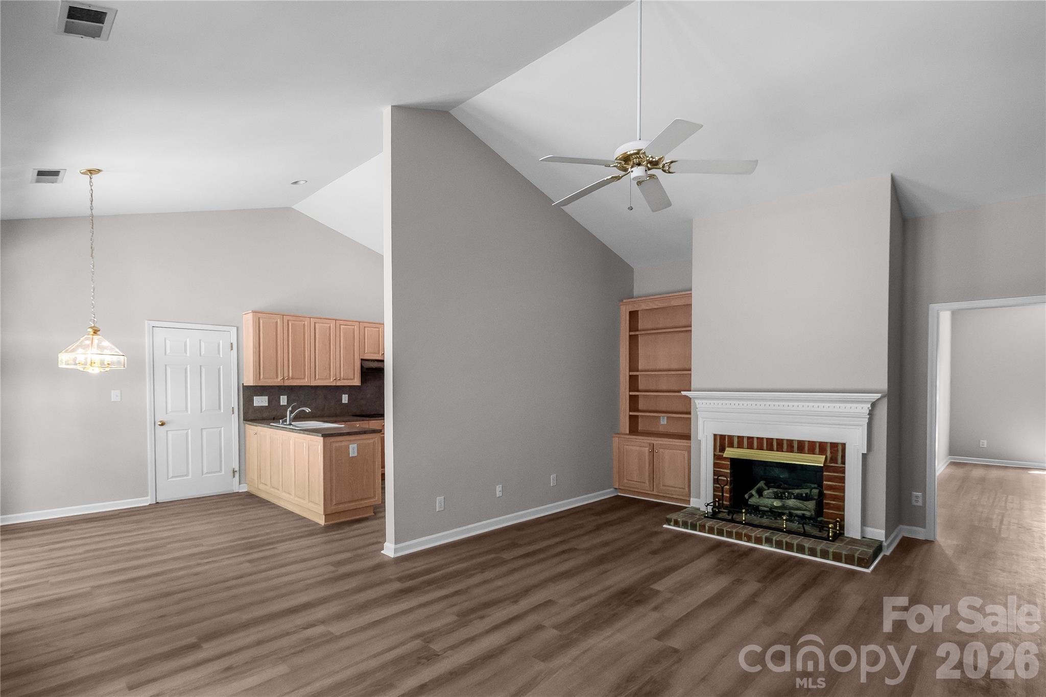 10713 Ridge Acres Road — Charlotte