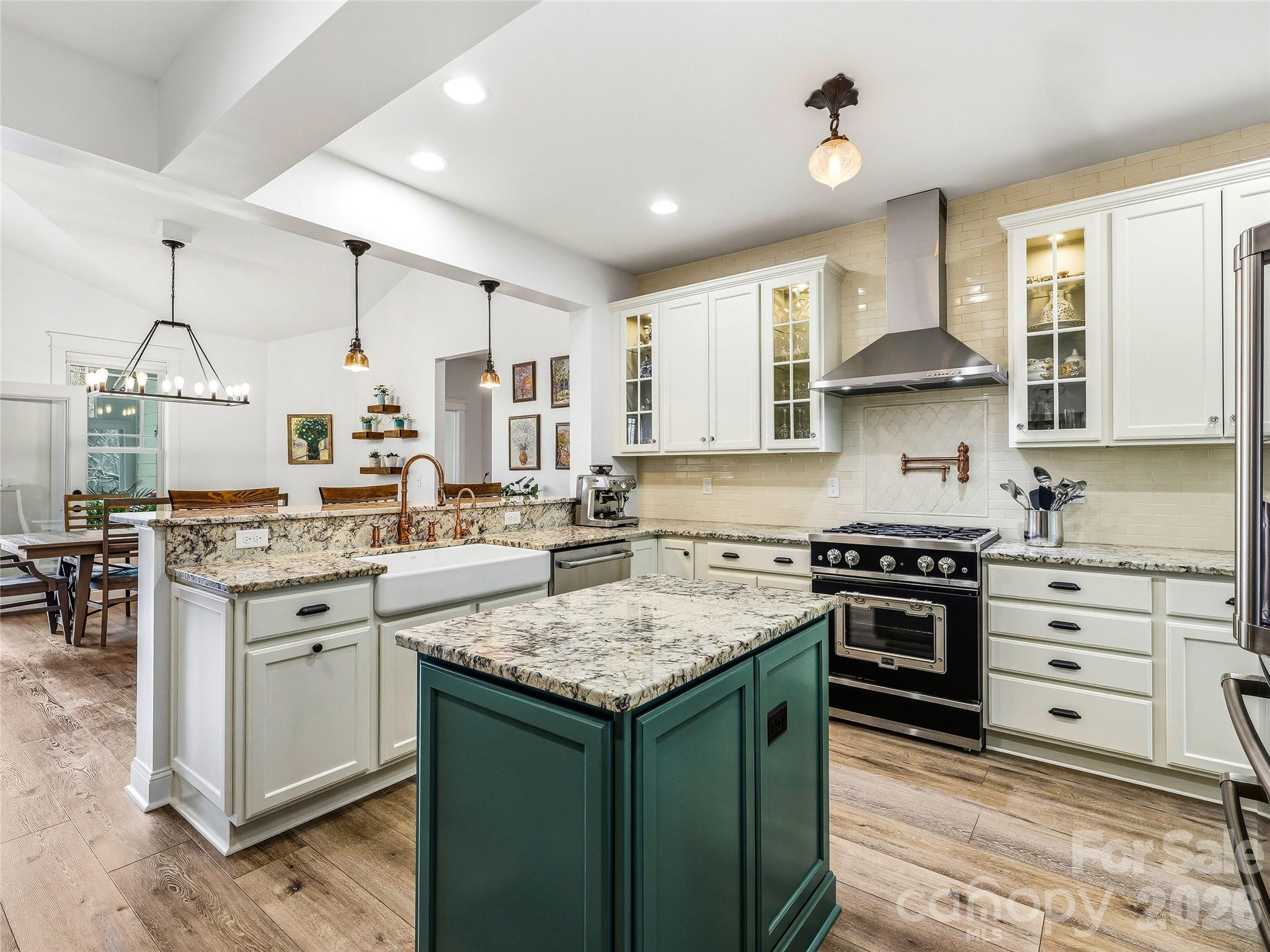 324 Fennel Dun Circle — Biltmore Lake