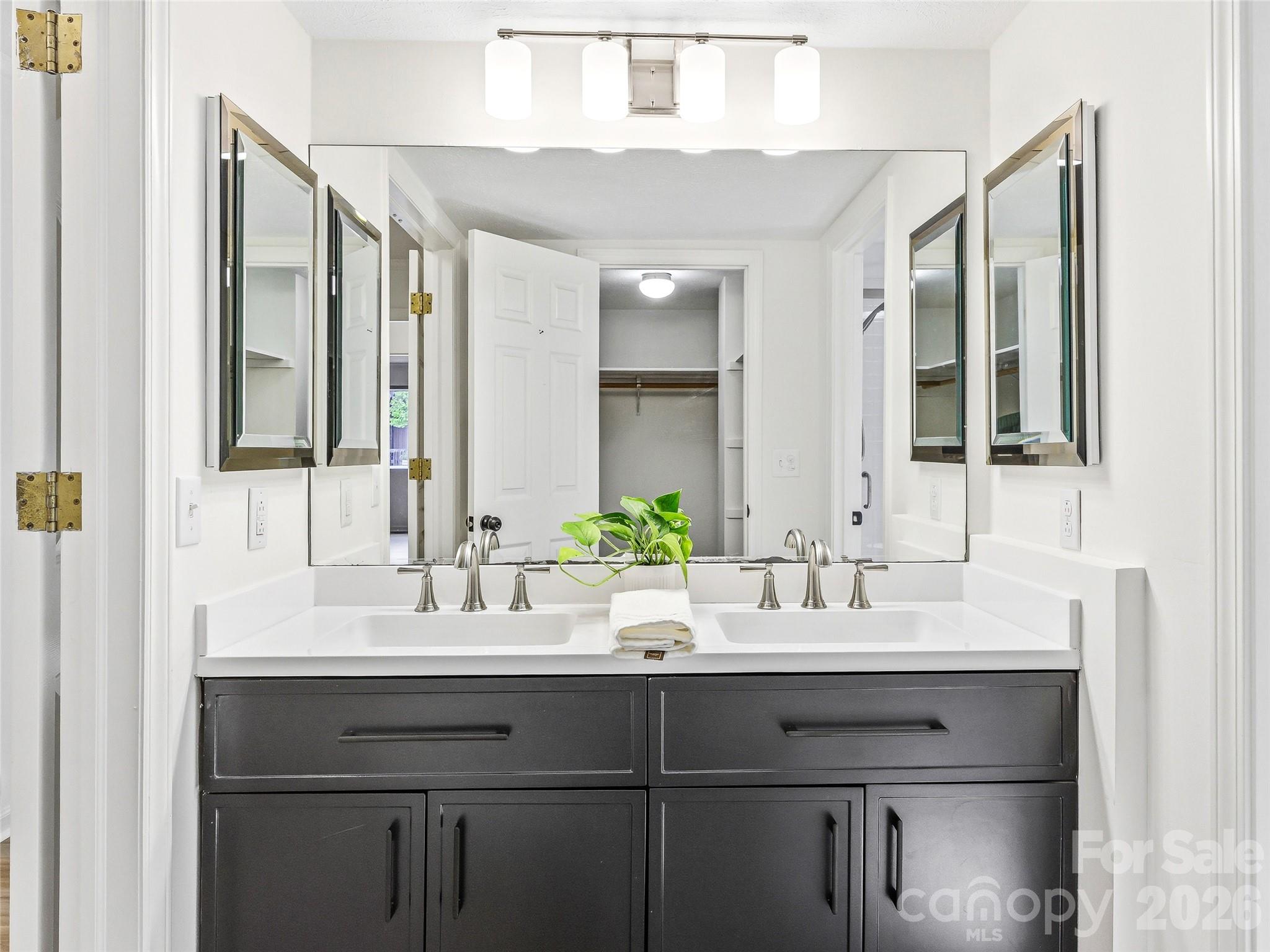 115 Bent Tree Drive #F2 + Garage — Hendersonville