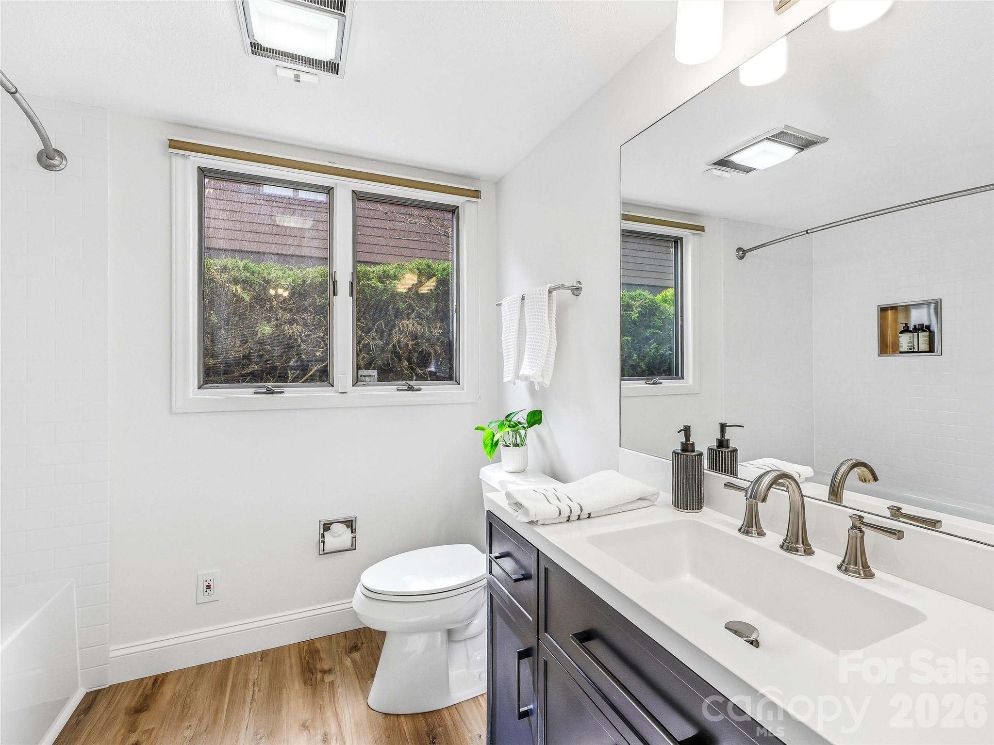 115 Bent Tree Drive #F2 + Garage — Hendersonville