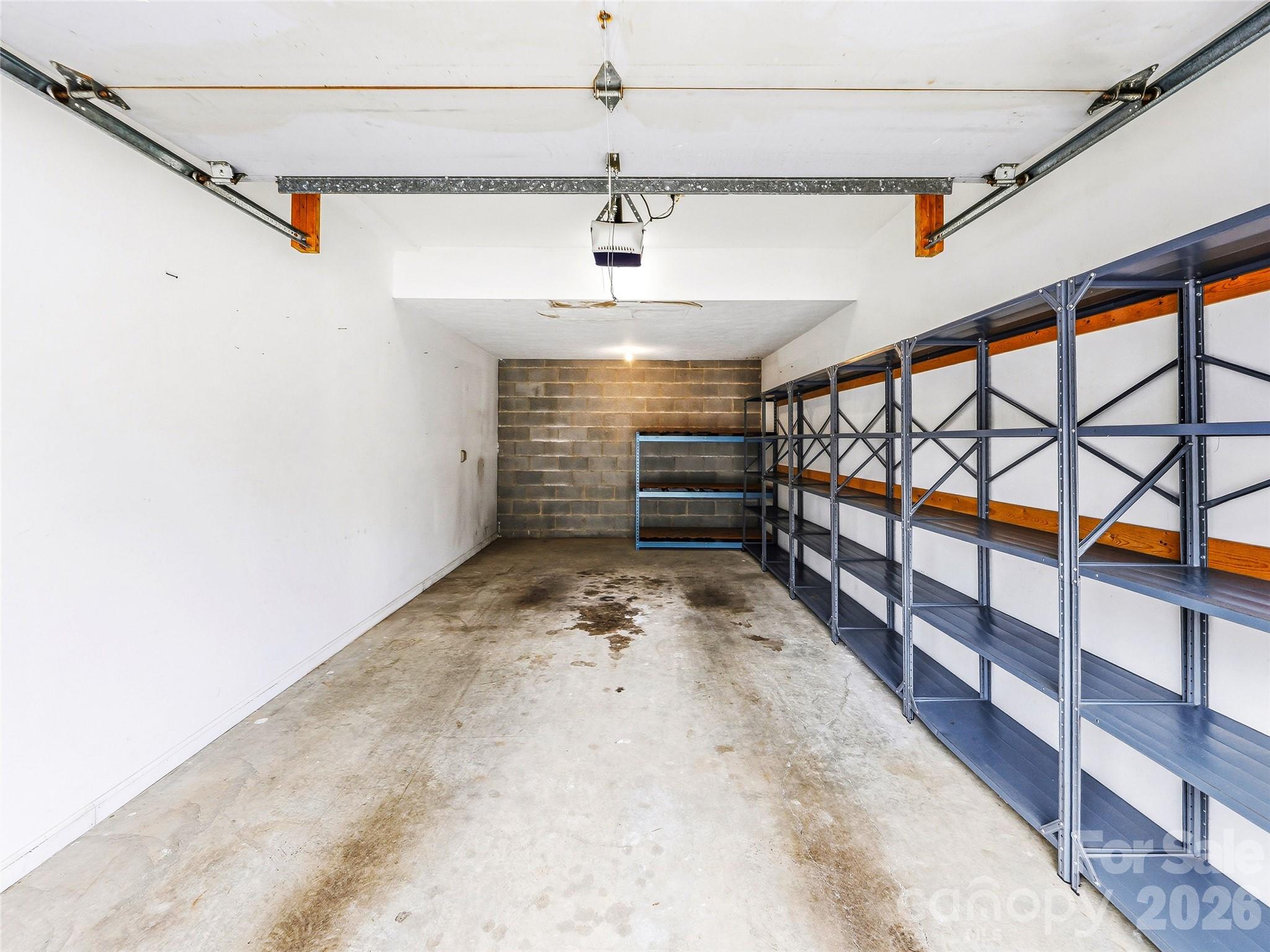 115 Bent Tree Drive #F2 + Garage — Hendersonville