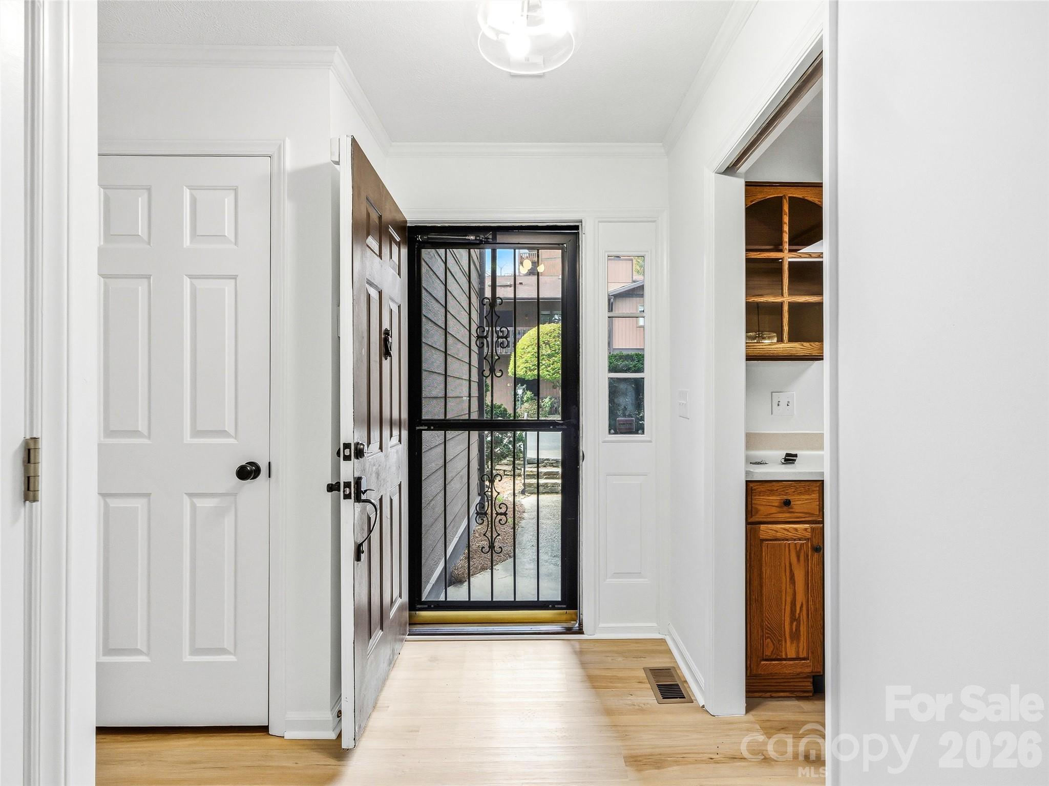 115 Bent Tree Drive #F2 + Garage — Hendersonville