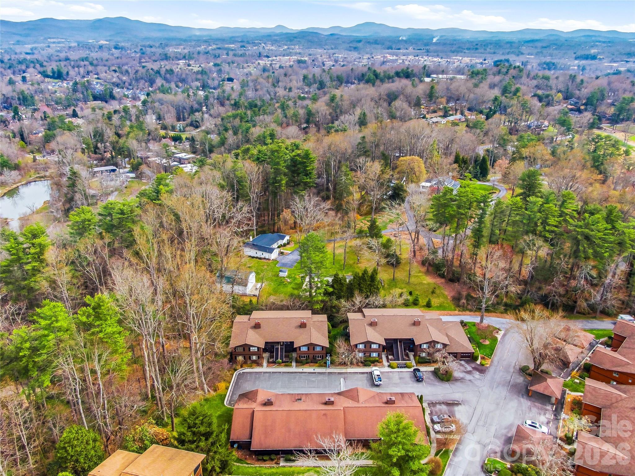 115 Bent Tree Drive #F2 + Garage — Hendersonville