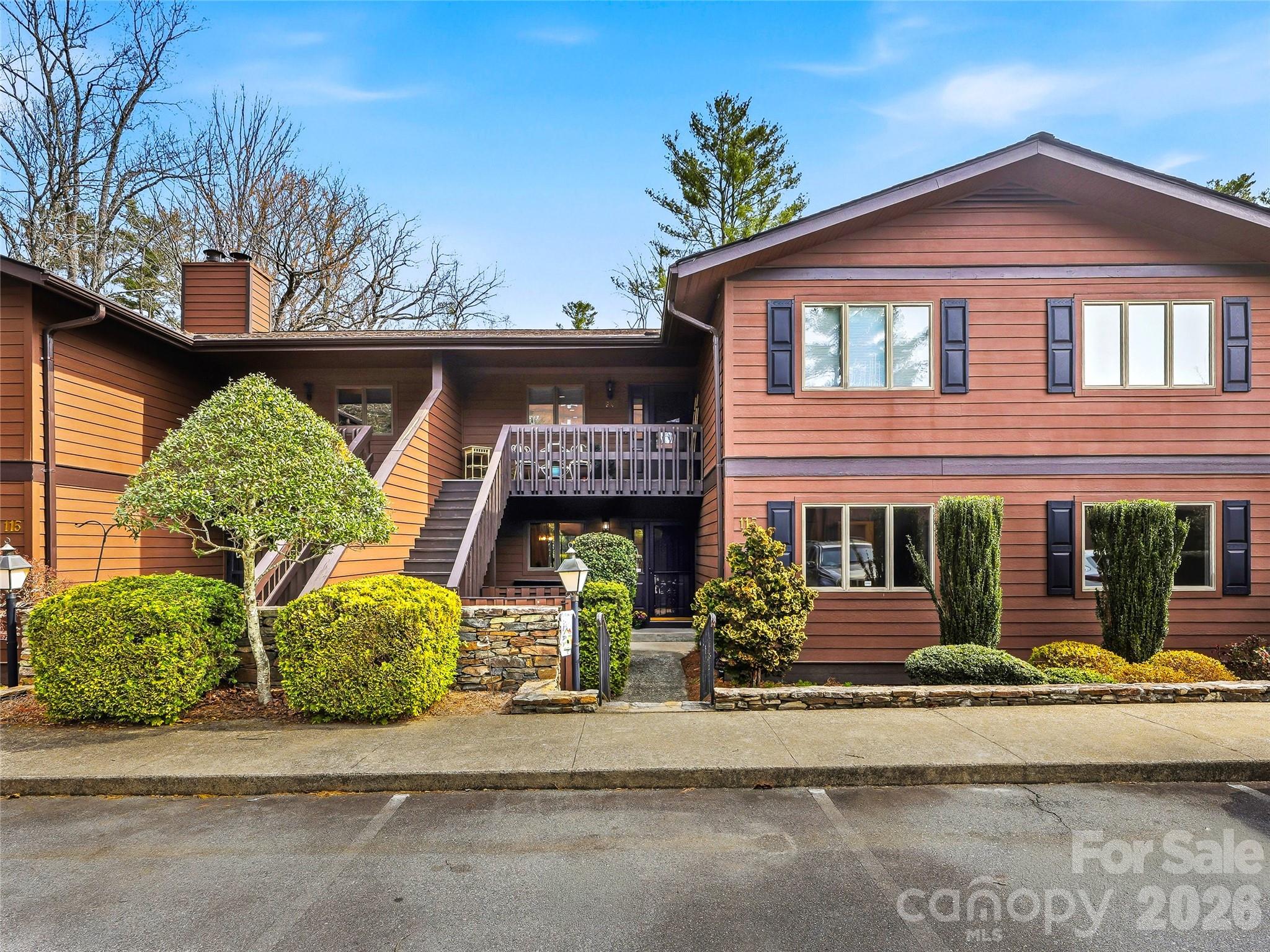 115 Bent Tree Drive #F2 + Garage — Hendersonville