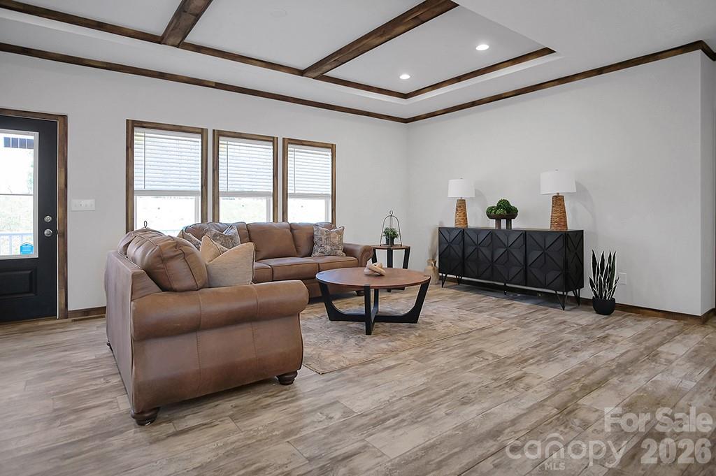 1423 Chatfield Road — Shelby