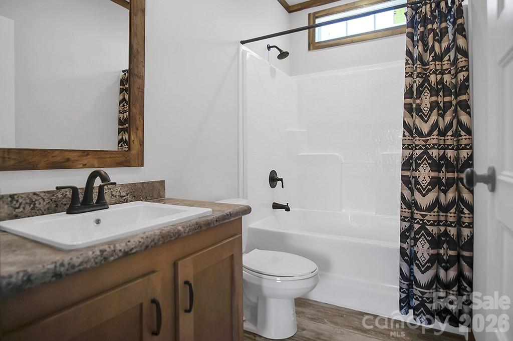 1423 Chatfield Road — Shelby