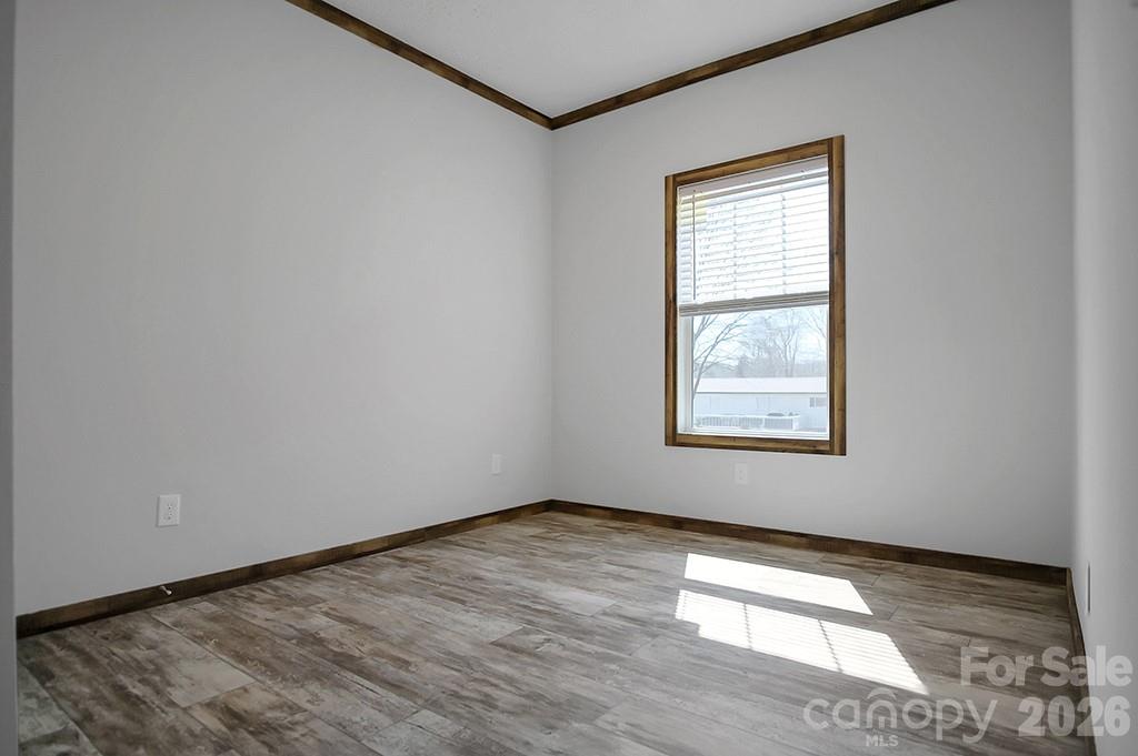 1423 Chatfield Road — Shelby