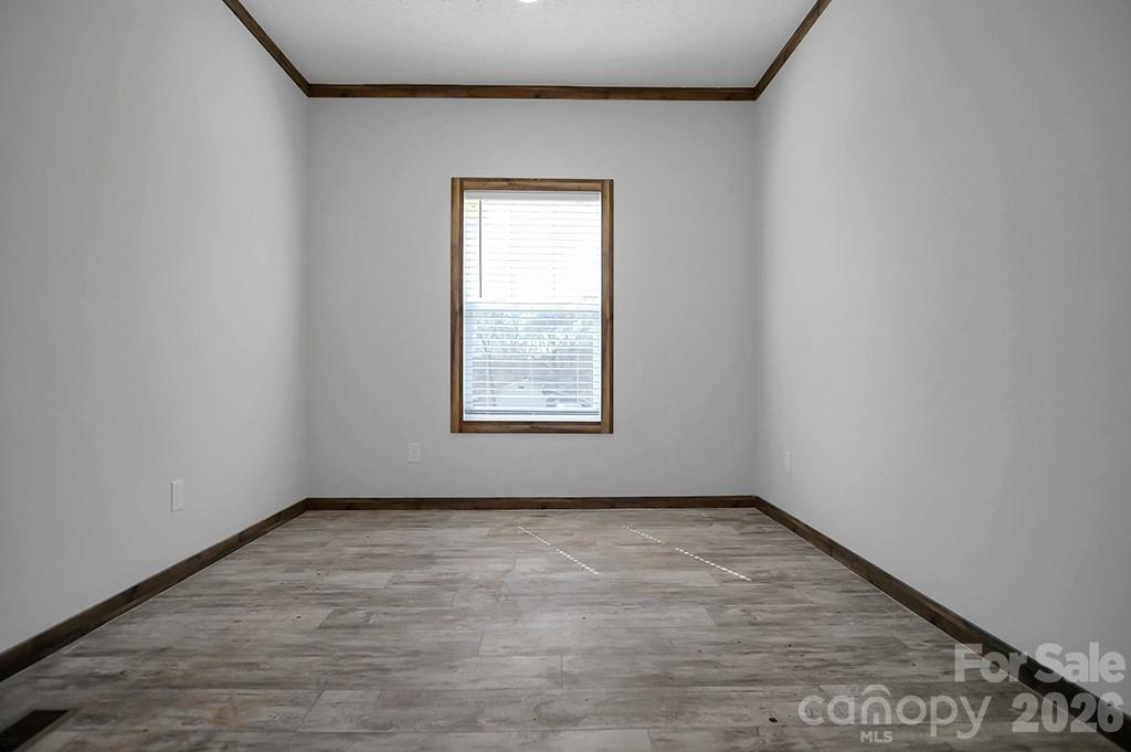 1423 Chatfield Road — Shelby