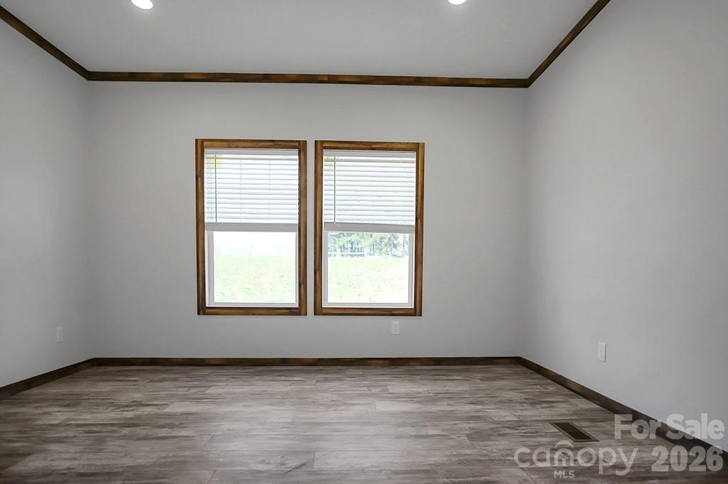 1423 Chatfield Road — Shelby