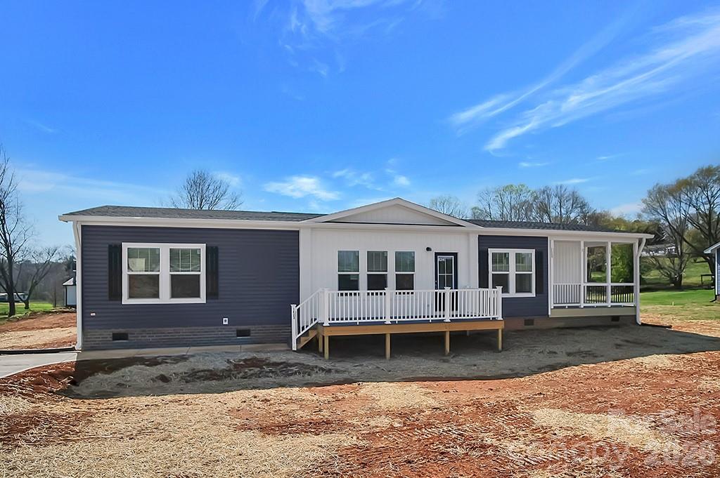 1423 Chatfield Road — Shelby