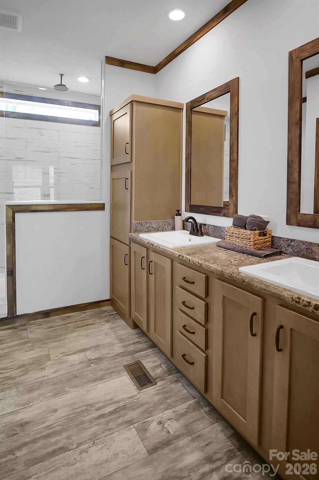 1423 Chatfield Road — Shelby