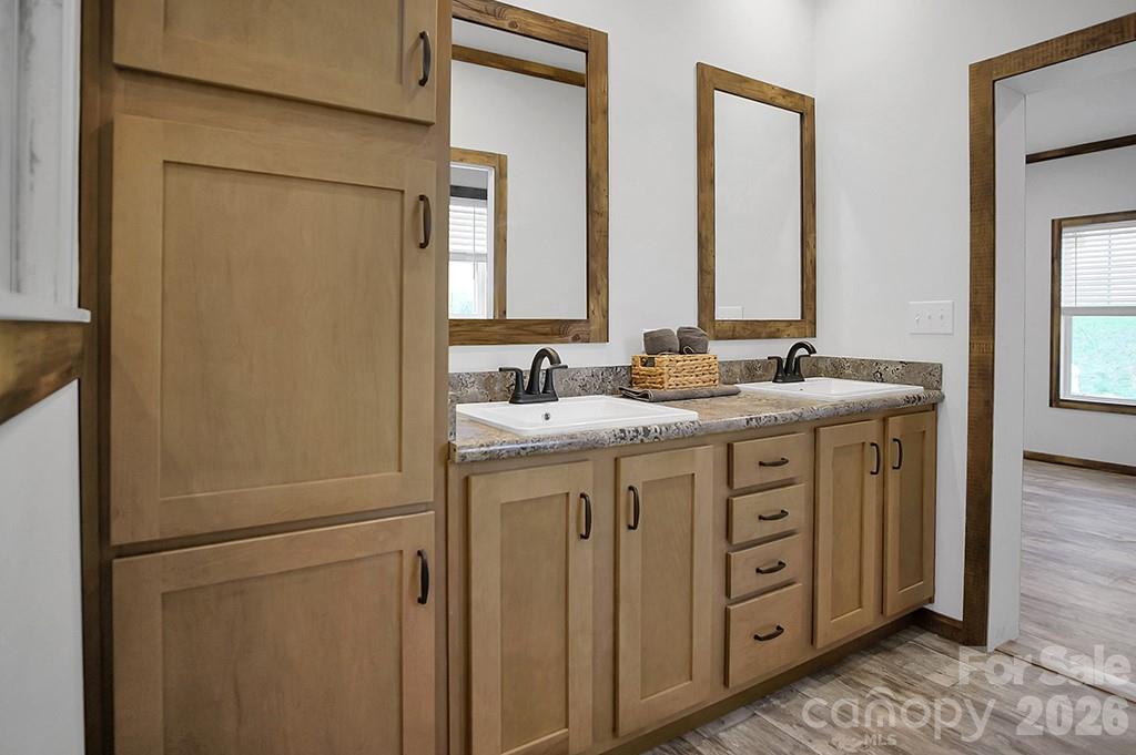 1423 Chatfield Road — Shelby
