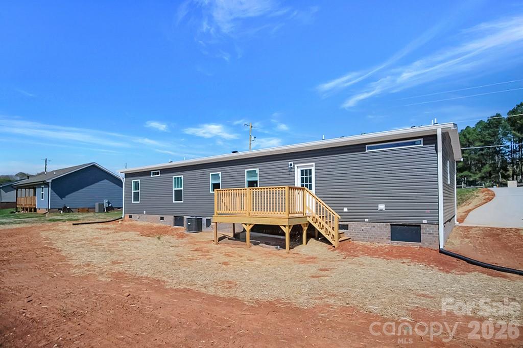 1423 Chatfield Road — Shelby