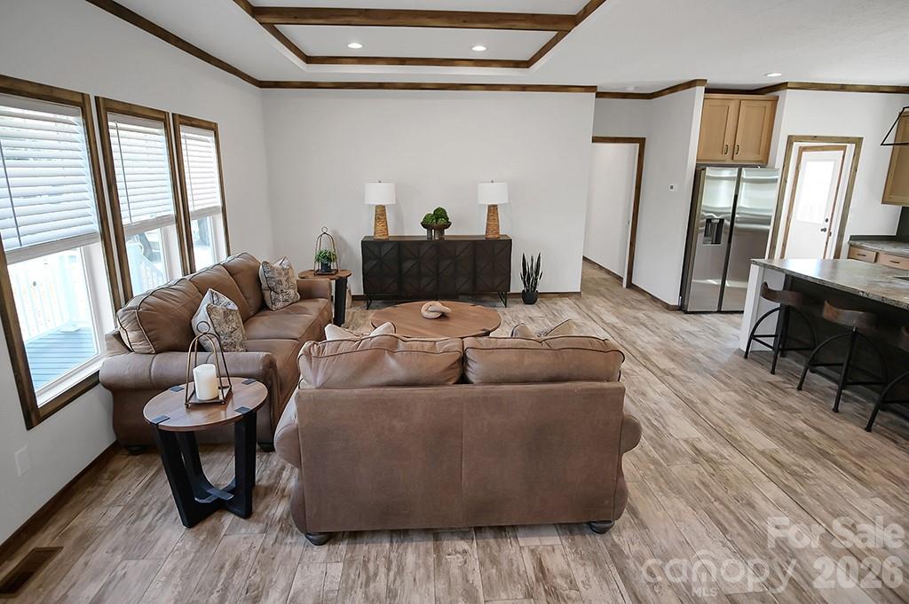 1423 Chatfield Road — Shelby