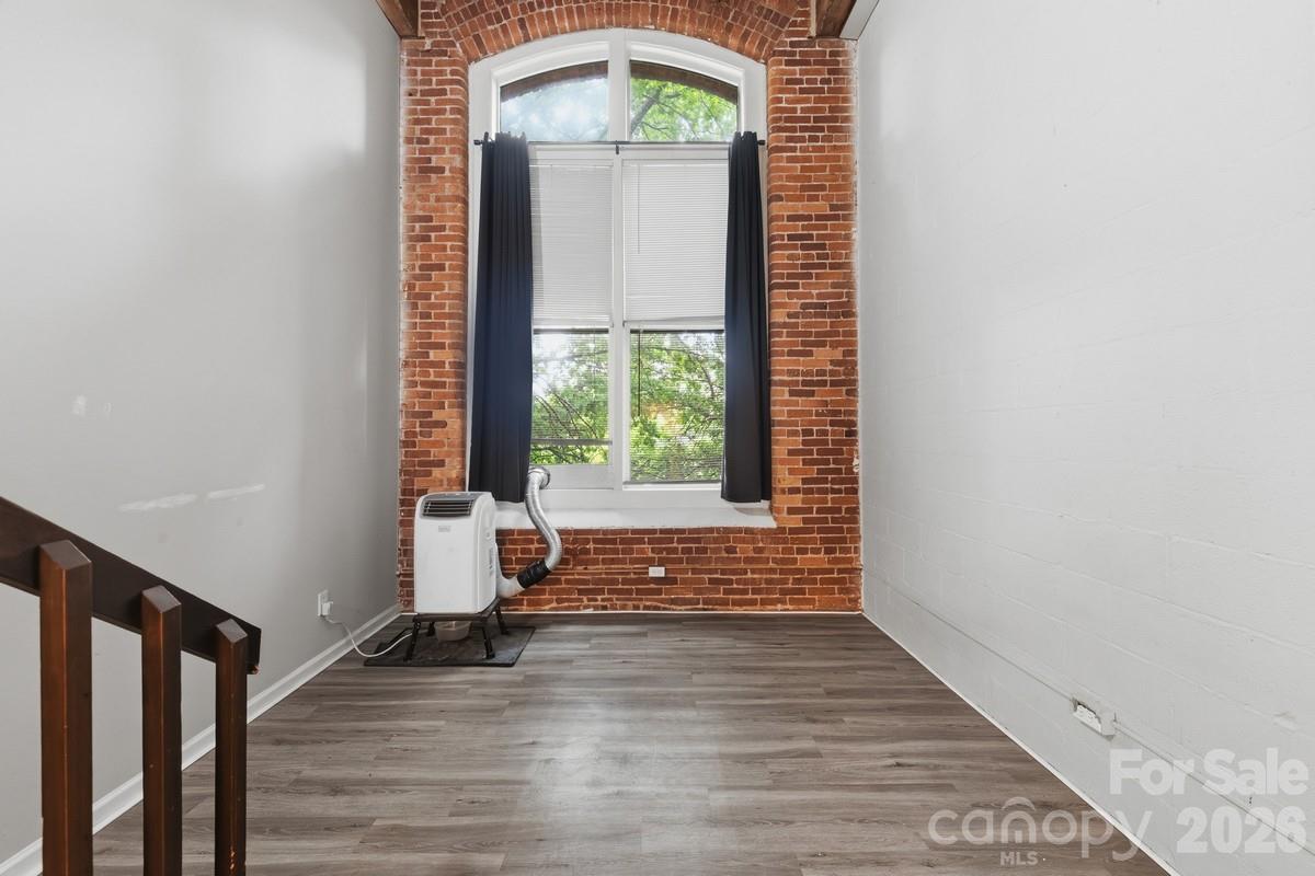201 S Hoskins Road #219 — Charlotte