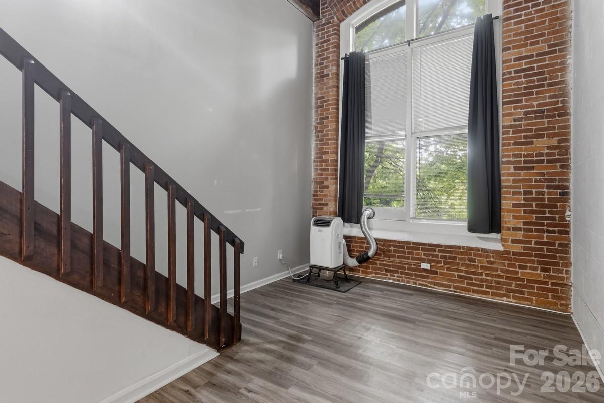 201 S Hoskins Road #219 — Charlotte