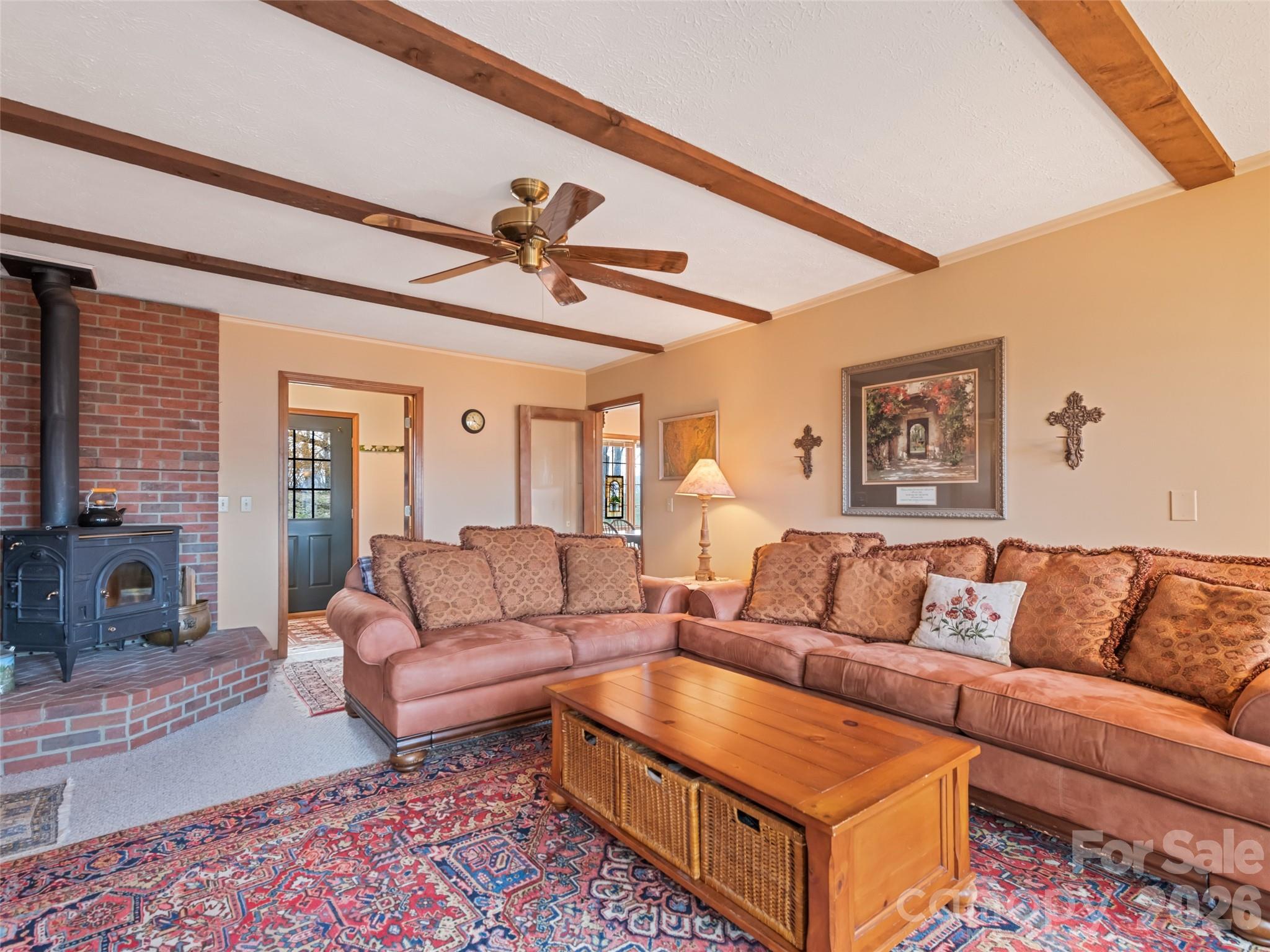 415 Treetop Lane — Waynesville