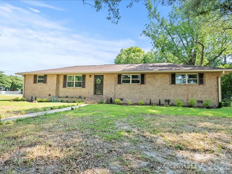 136 Chester Park Circle — Chesterfield